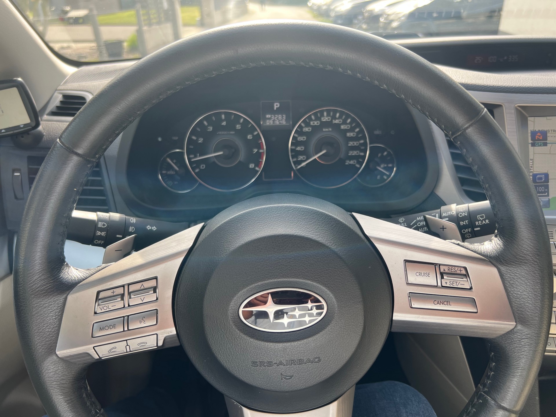 SUBARU Outback 2.5i Limited AWD Lineartronic-image-12