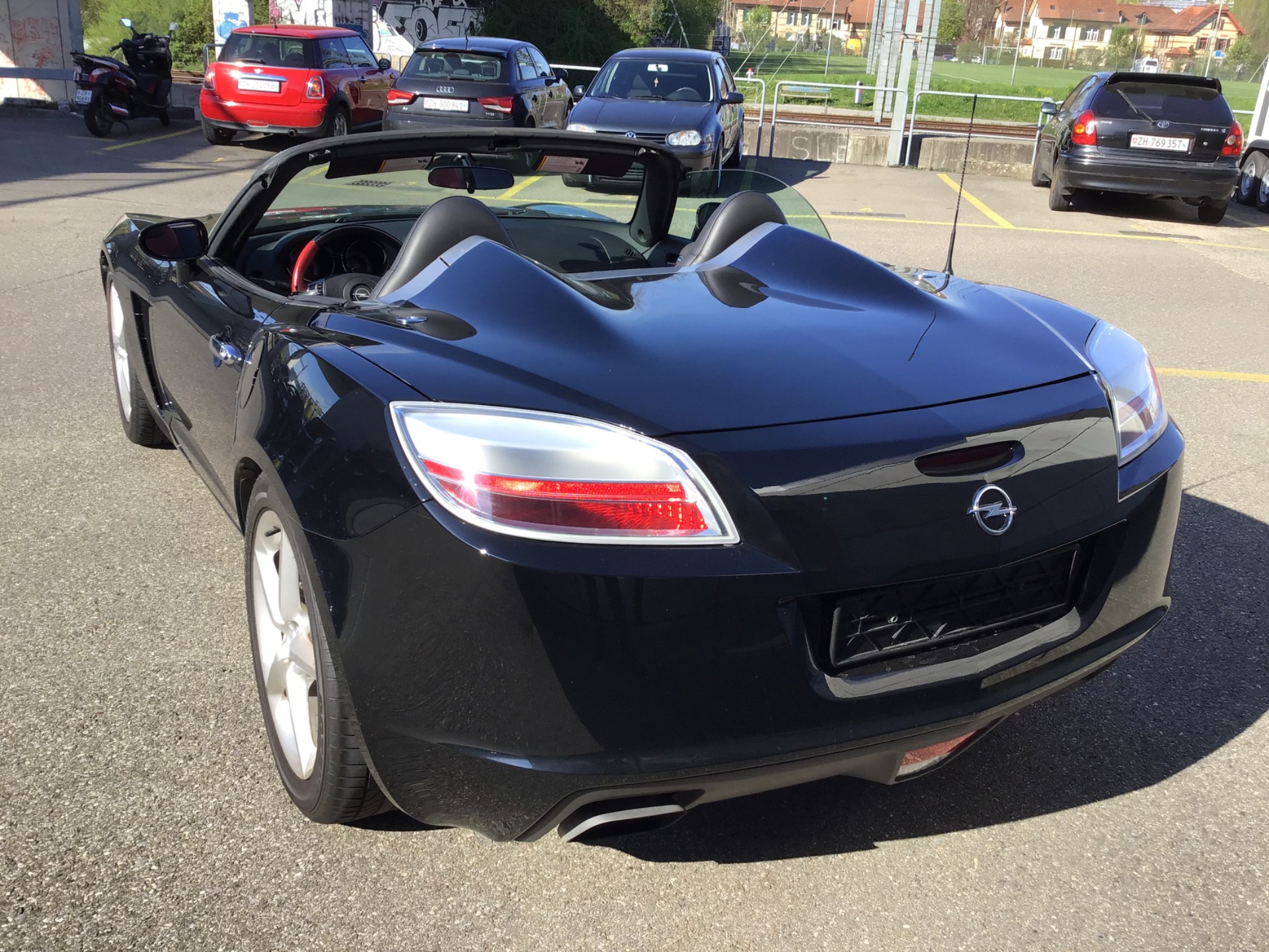 OPEL GT 2.0 Turbo-image-8