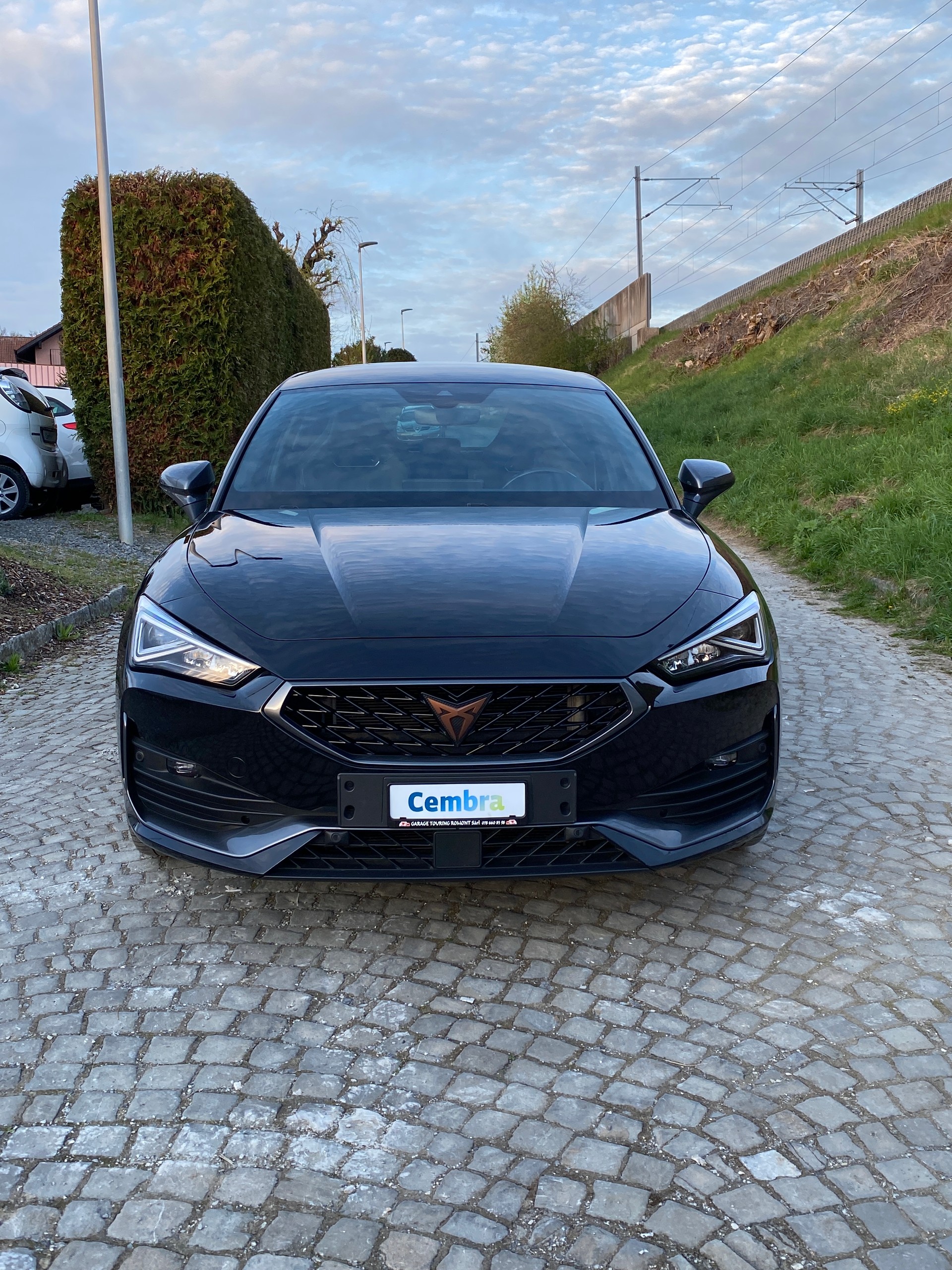 CUPRA LEON 1.4 e-HYBRID pHEV DSG-showroom-element-1