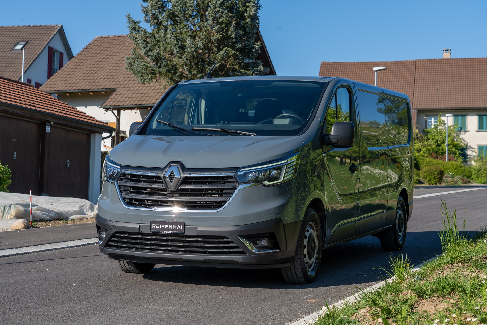 RENAULT Trafic 2.0 Blue dCi 150 Advance L2H1 EDC EN-image-1