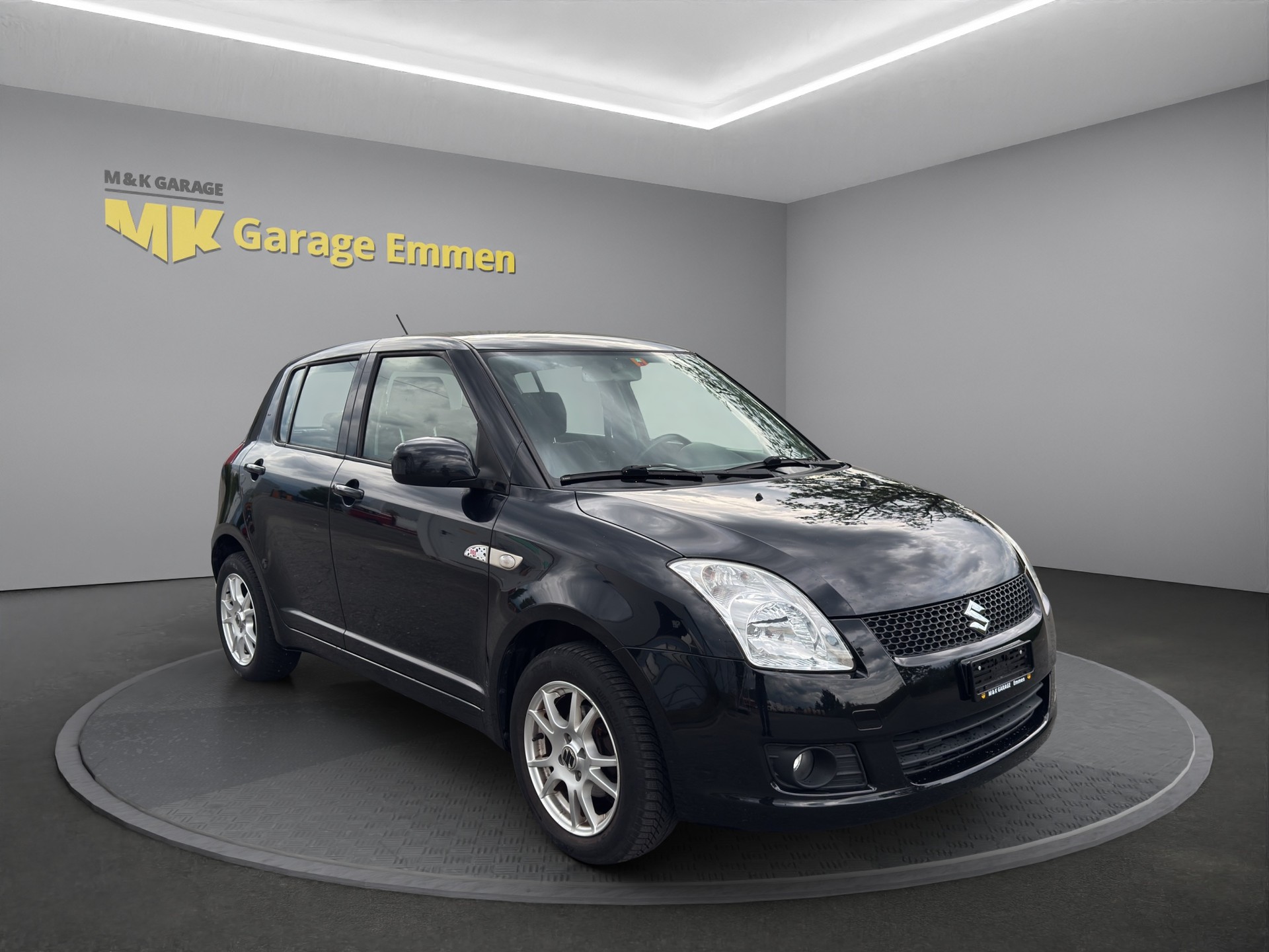 SUZUKI Swift 1.3i 16V GL Top 4x4-image-6