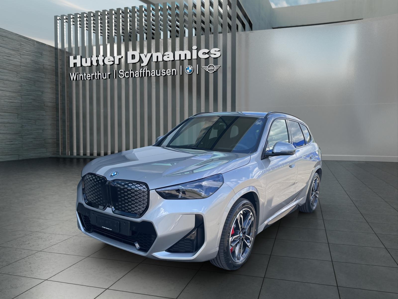 BMW iX1 30 xDrive M Sport Pro-image-0