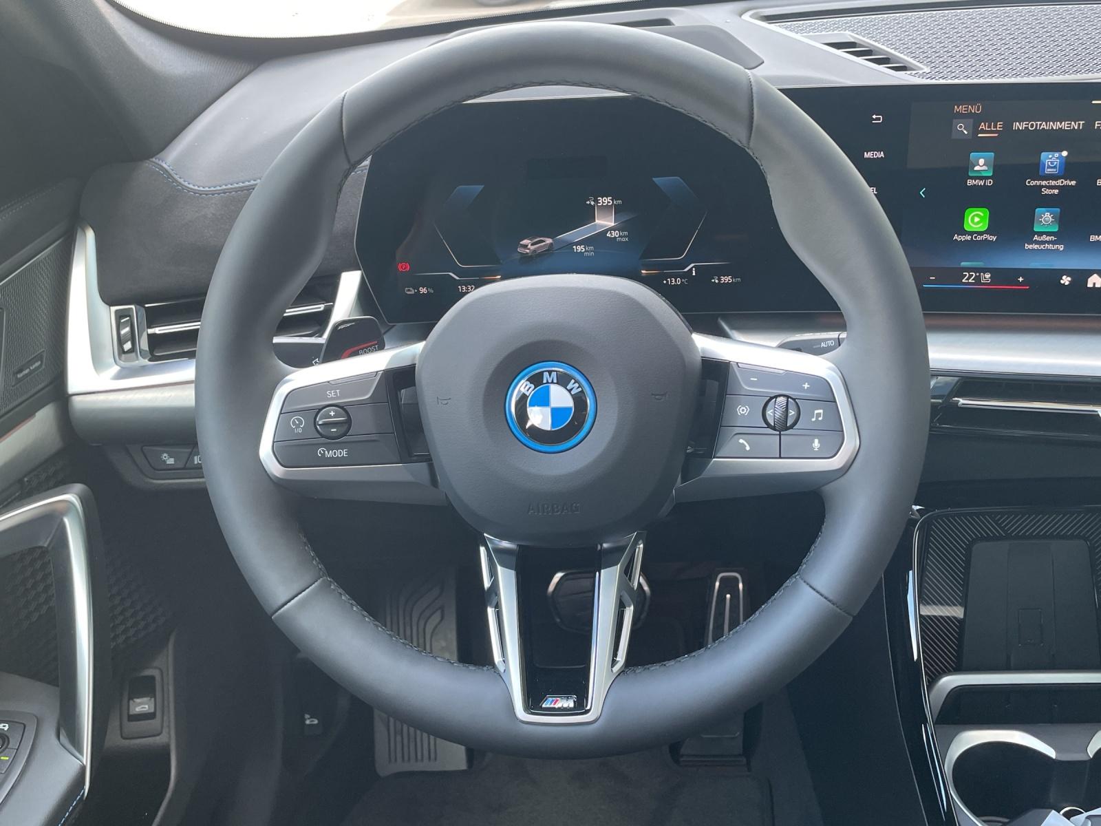 BMW iX1 30 xDrive M Sport Pro-image-10