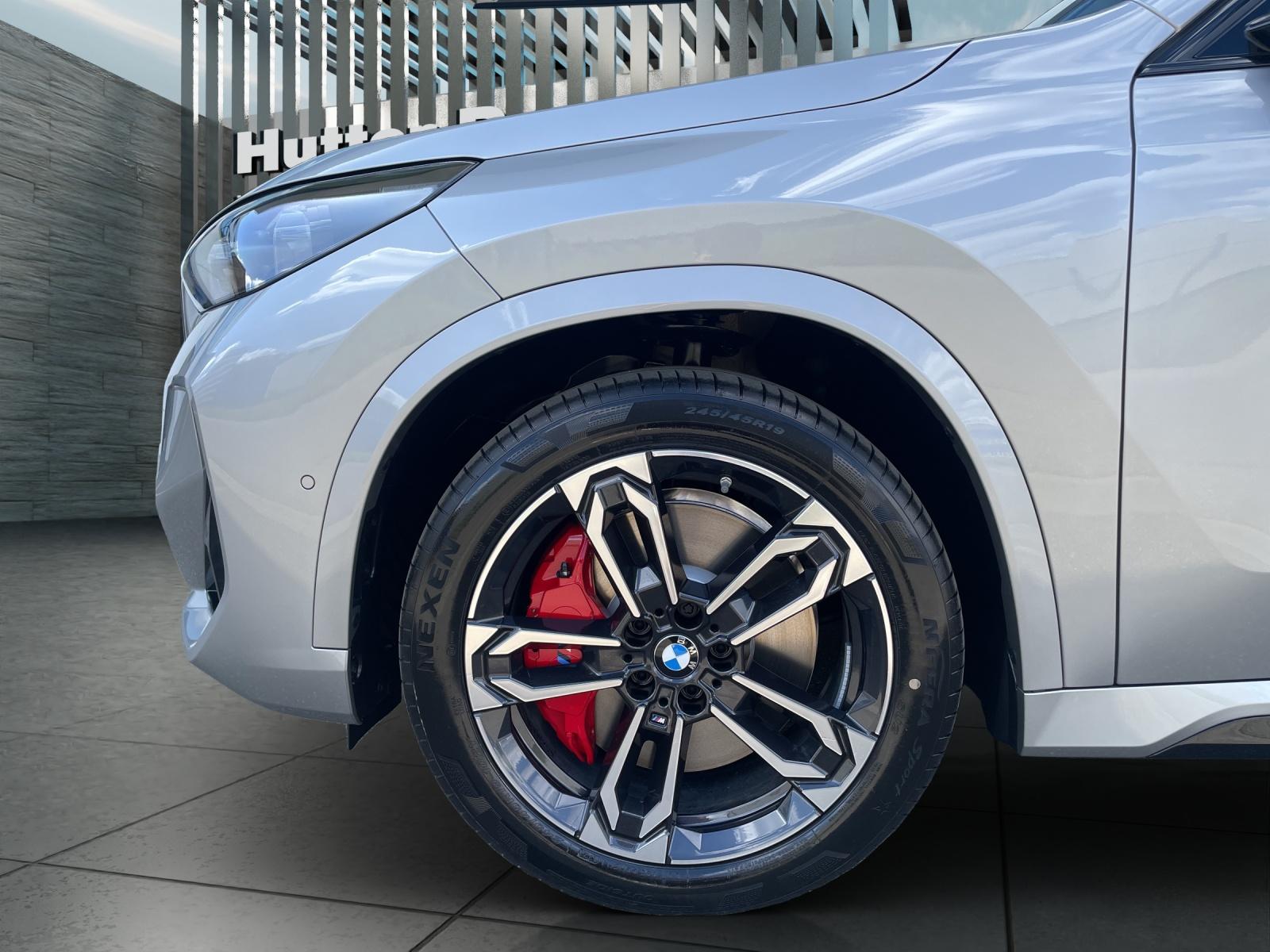 BMW iX1 30 xDrive M Sport Pro-image-8