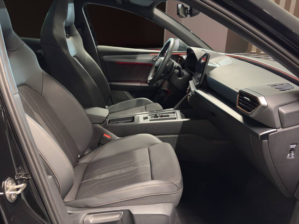 CUPRA LEON ST 2.0 TSI VZ DSG 4Drive-image-6