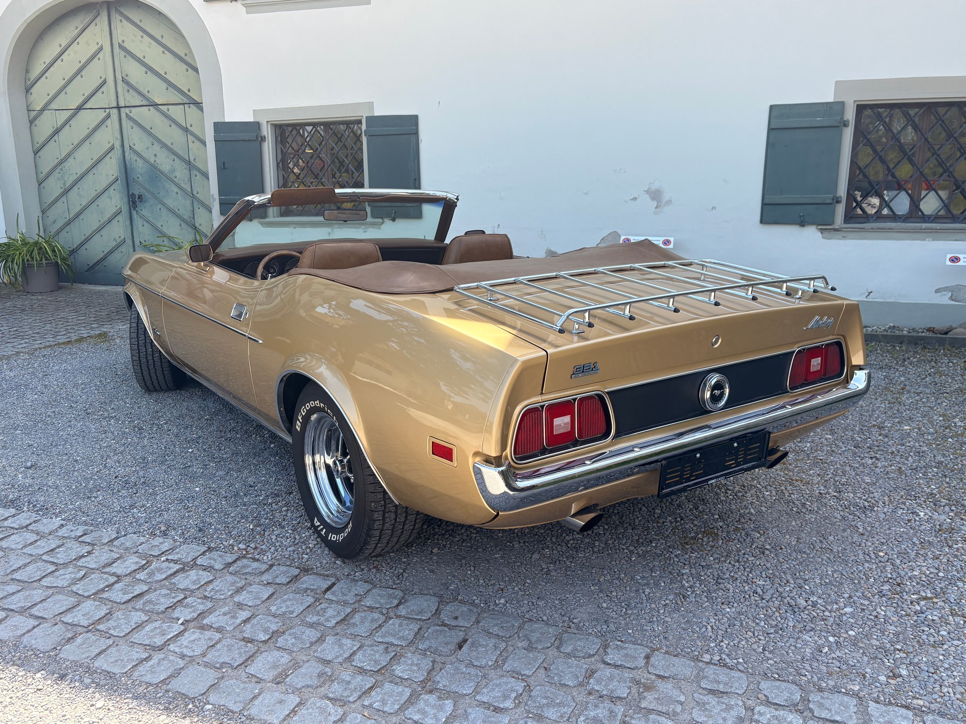 FORD MUSTANG 351-image-1