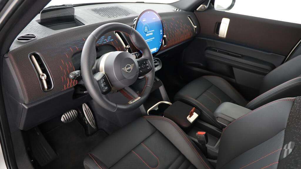 MINI John Cooper Works Countryman ALL4-image-16