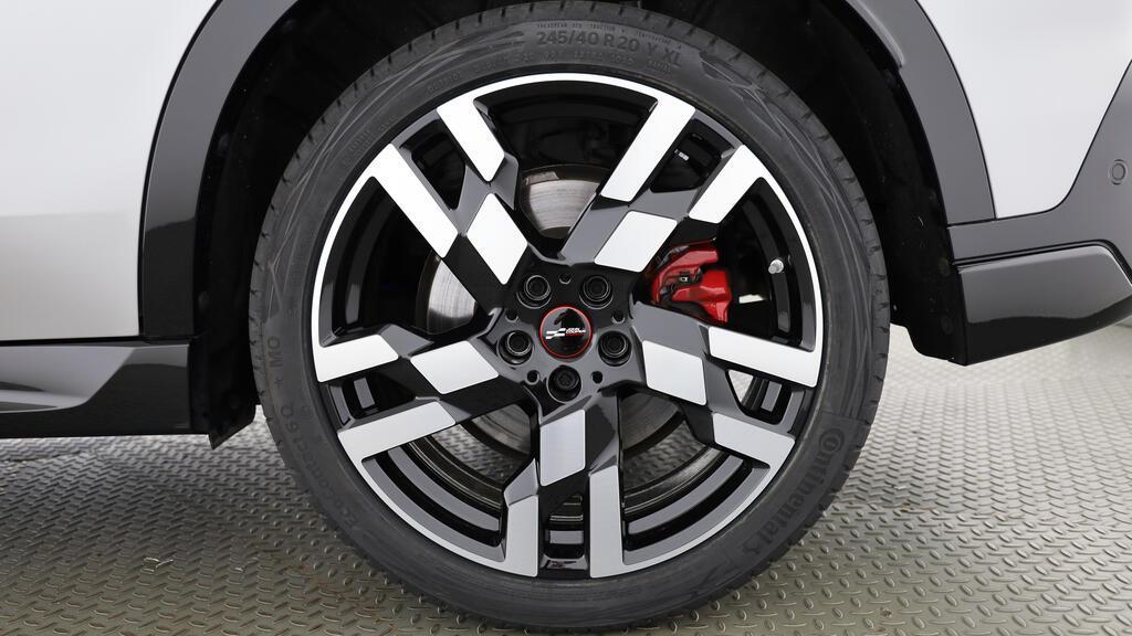 MINI John Cooper Works Countryman ALL4-image-8