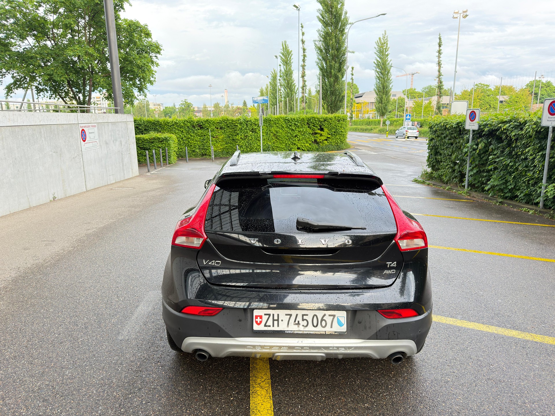 VOLVO Cross Country T4 AWD-image-1
