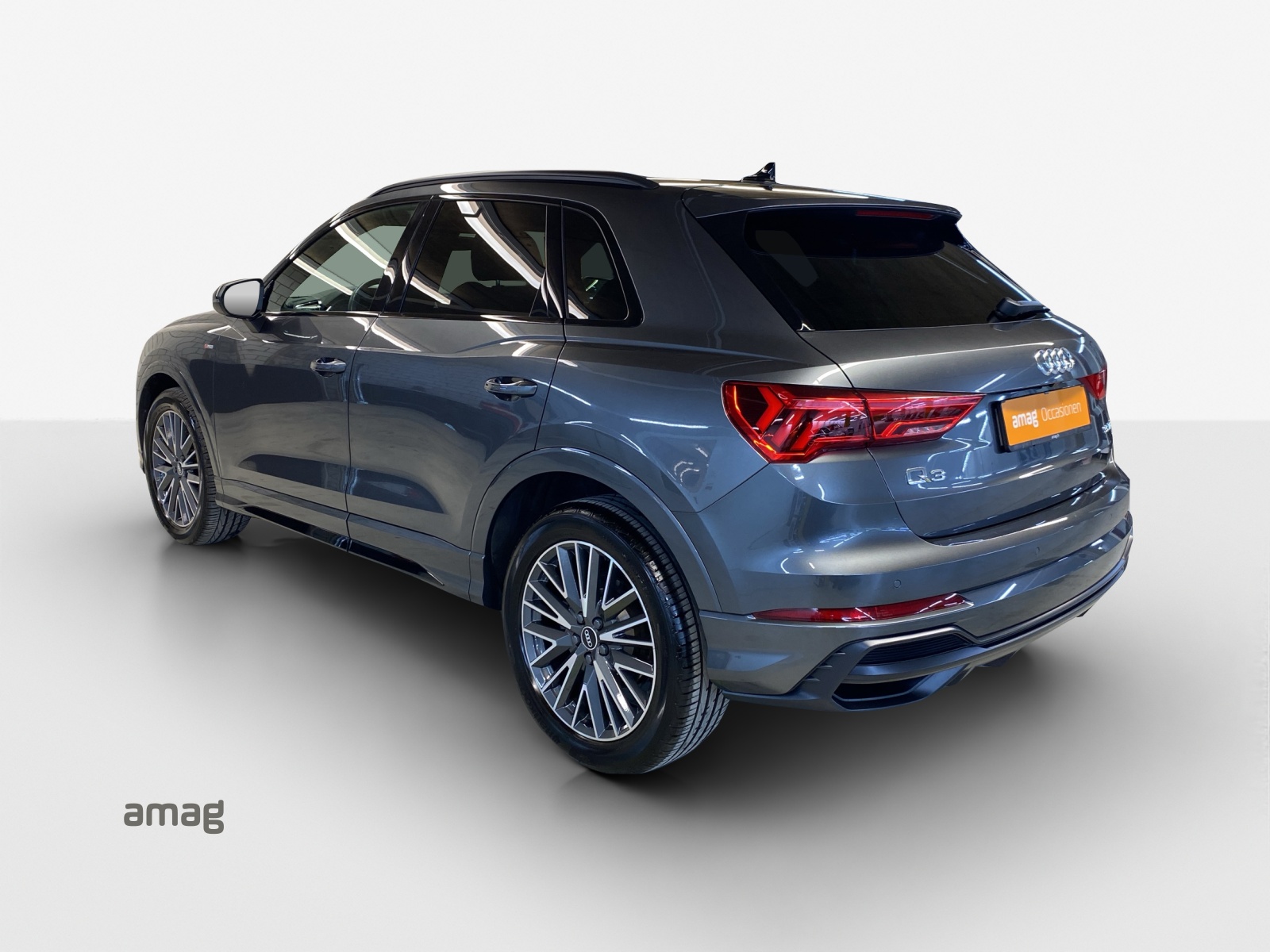 AUDI Q3 35 TFSI S line Attraction S-tronic-image-2