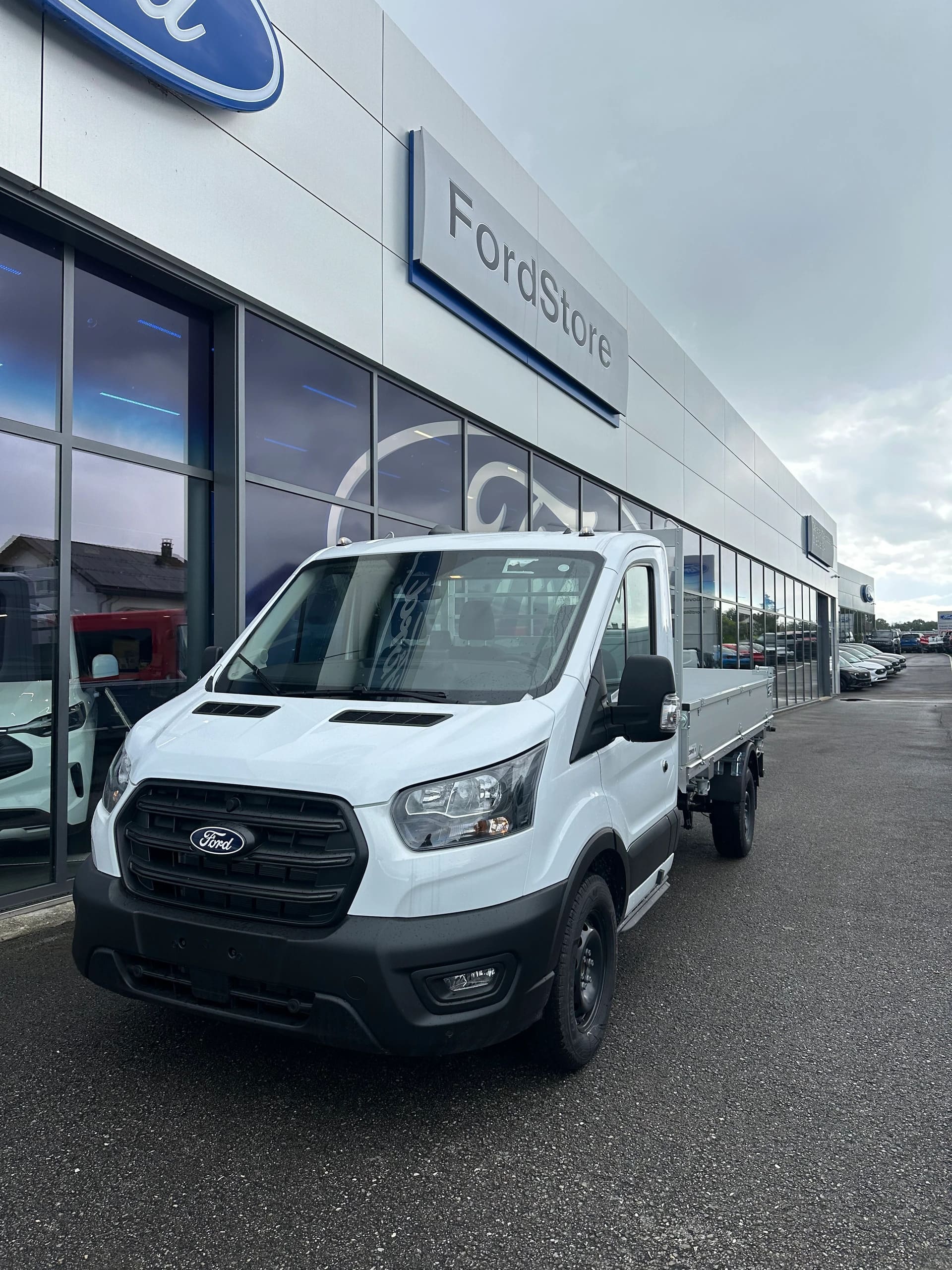 FORD Transit cab.-ch. 350 L3 2.0 Ec Trend/170CV/Aut/RWD-image-1