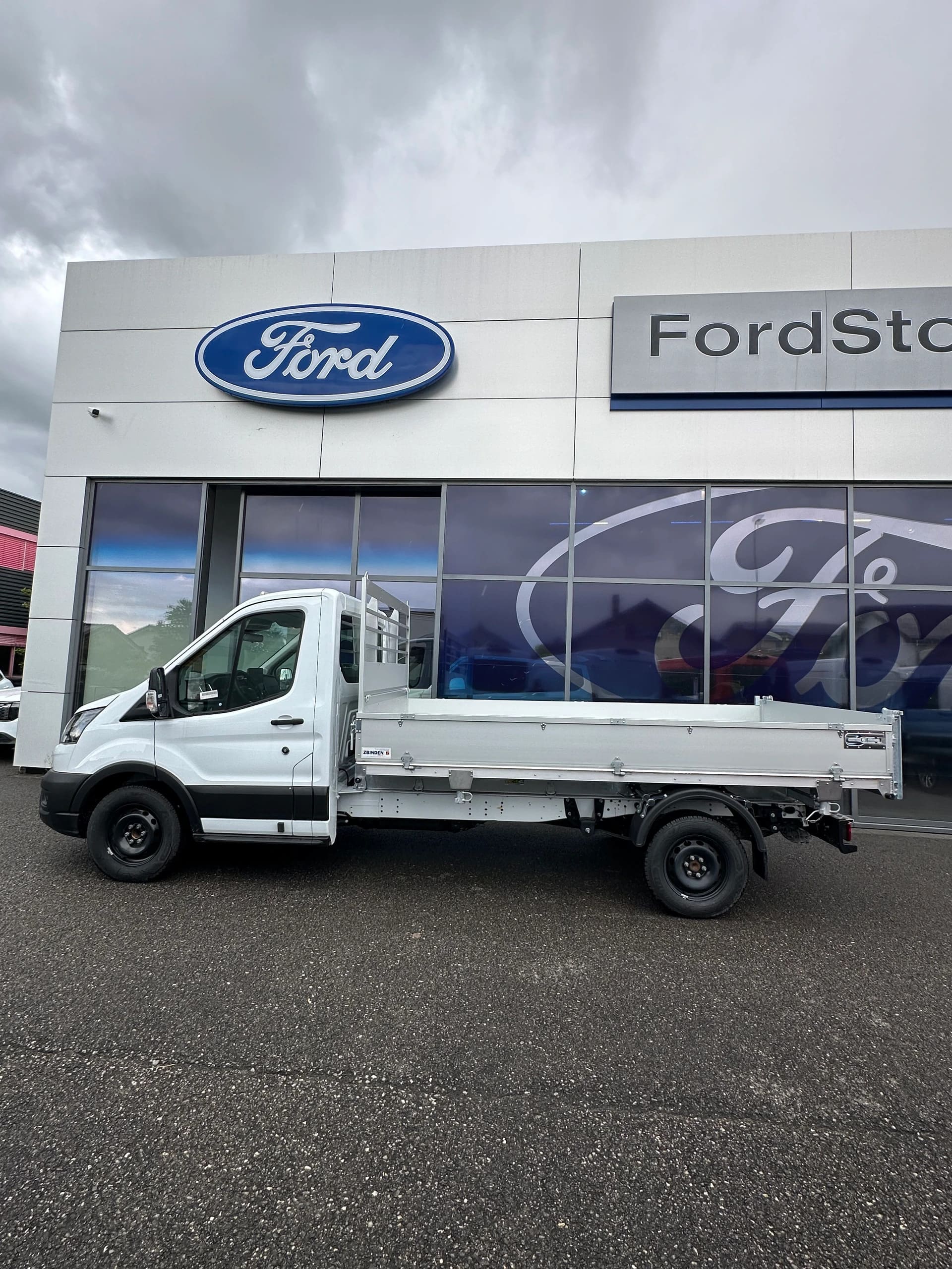 FORD Transit cab.-ch. 350 L3 2.0 Ec Trend/170CV/Aut/RWD-image-2