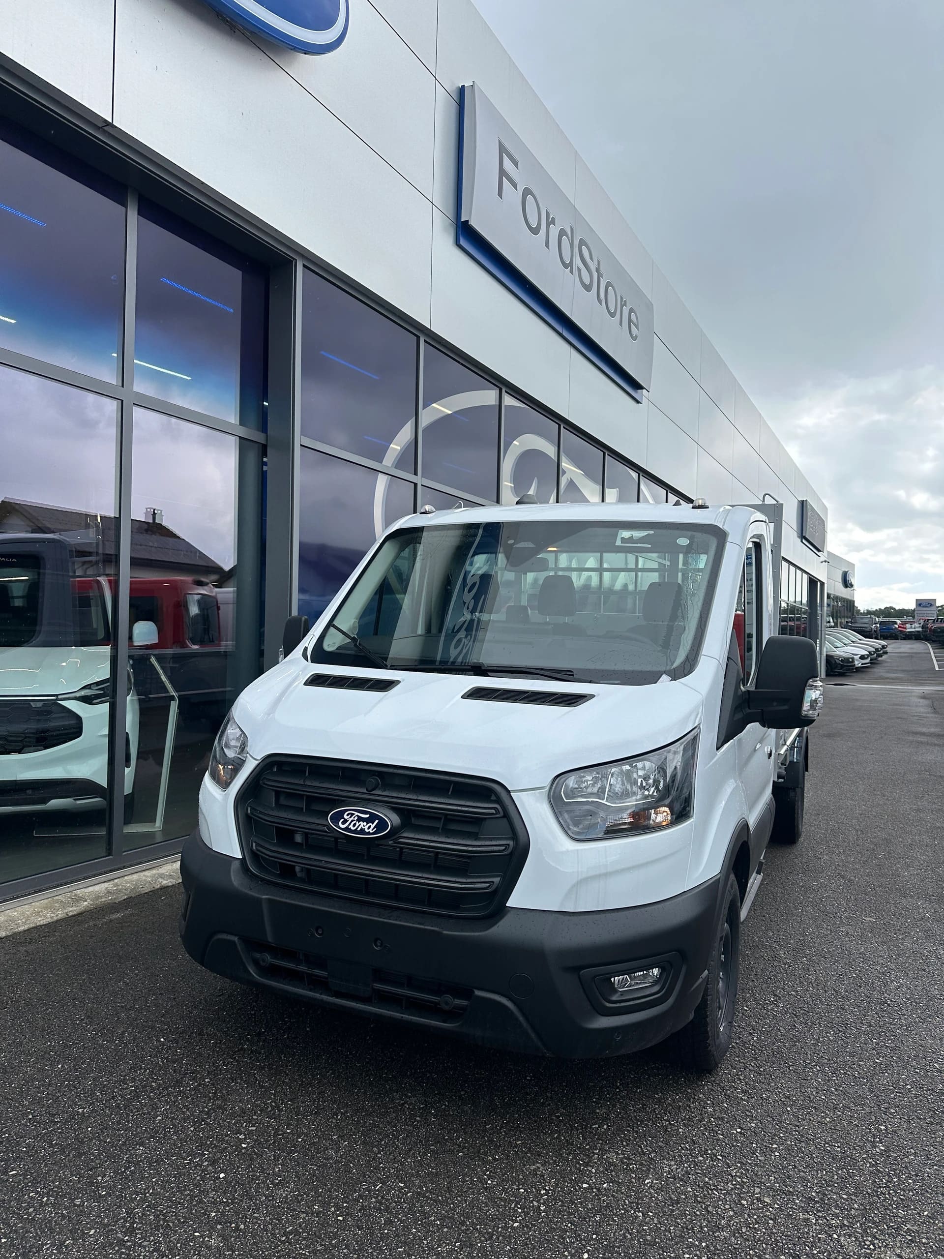 FORD Transit cab.-ch. 350 L3 2.0 Ec Trend/170CV/Aut/RWD
