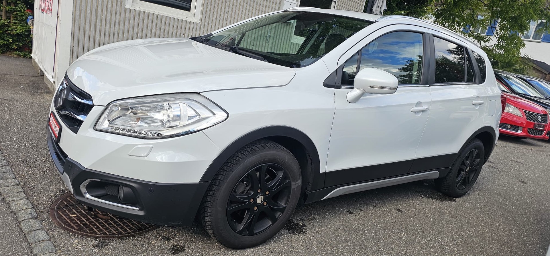 SUZUKI SX4 S-Cross 1.6 16V PizSulai 4WD CVT7-image-2