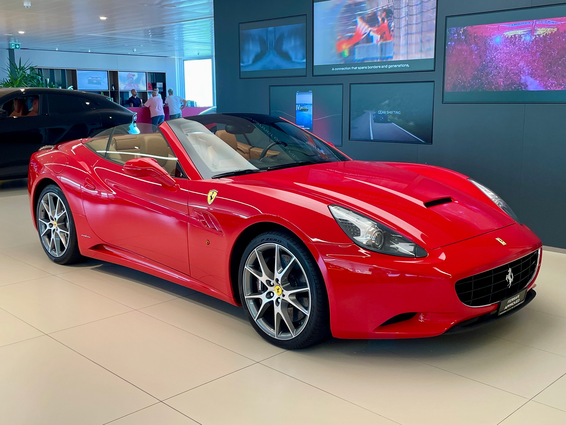 FERRARI California Trenta 490 cv-image-2
