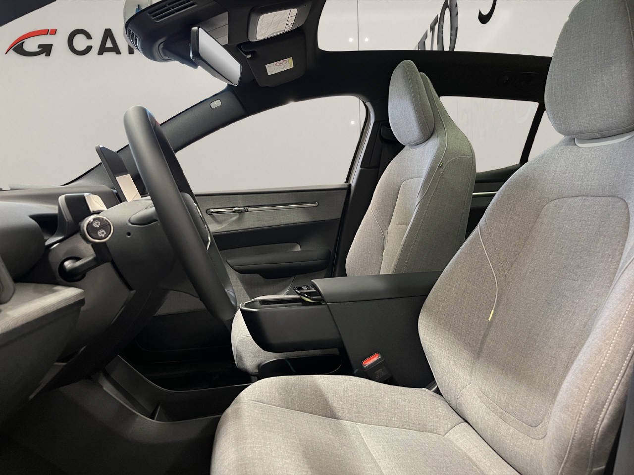 VOLVO EX30 Twin Ultra Performance-image-7