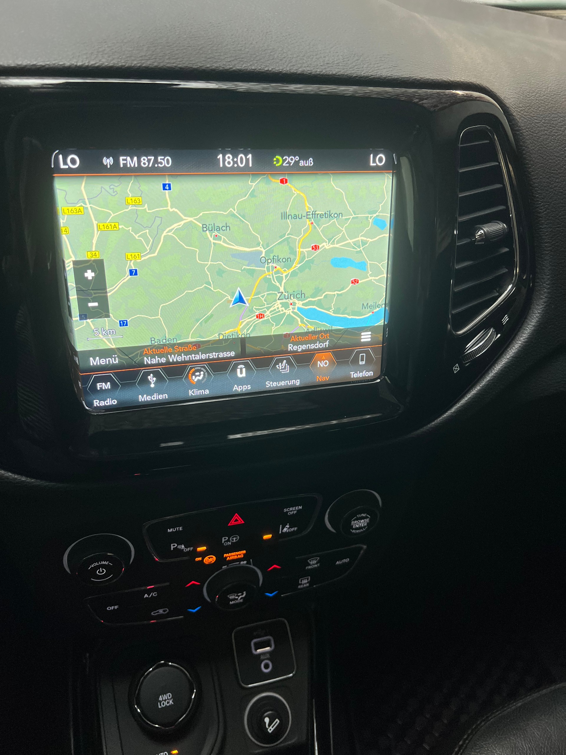 JEEP Compass 1.4 Turbo Limited AWD 9ATX-image-3