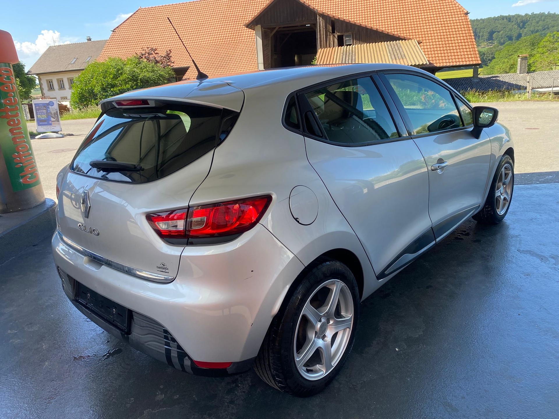 RENAULT Clio 1.2 16V Authentique-image-11