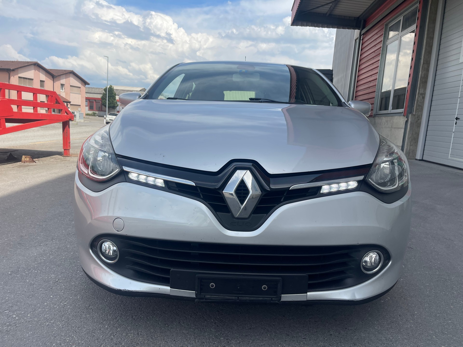 RENAULT Clio 1.2 16V Authentique