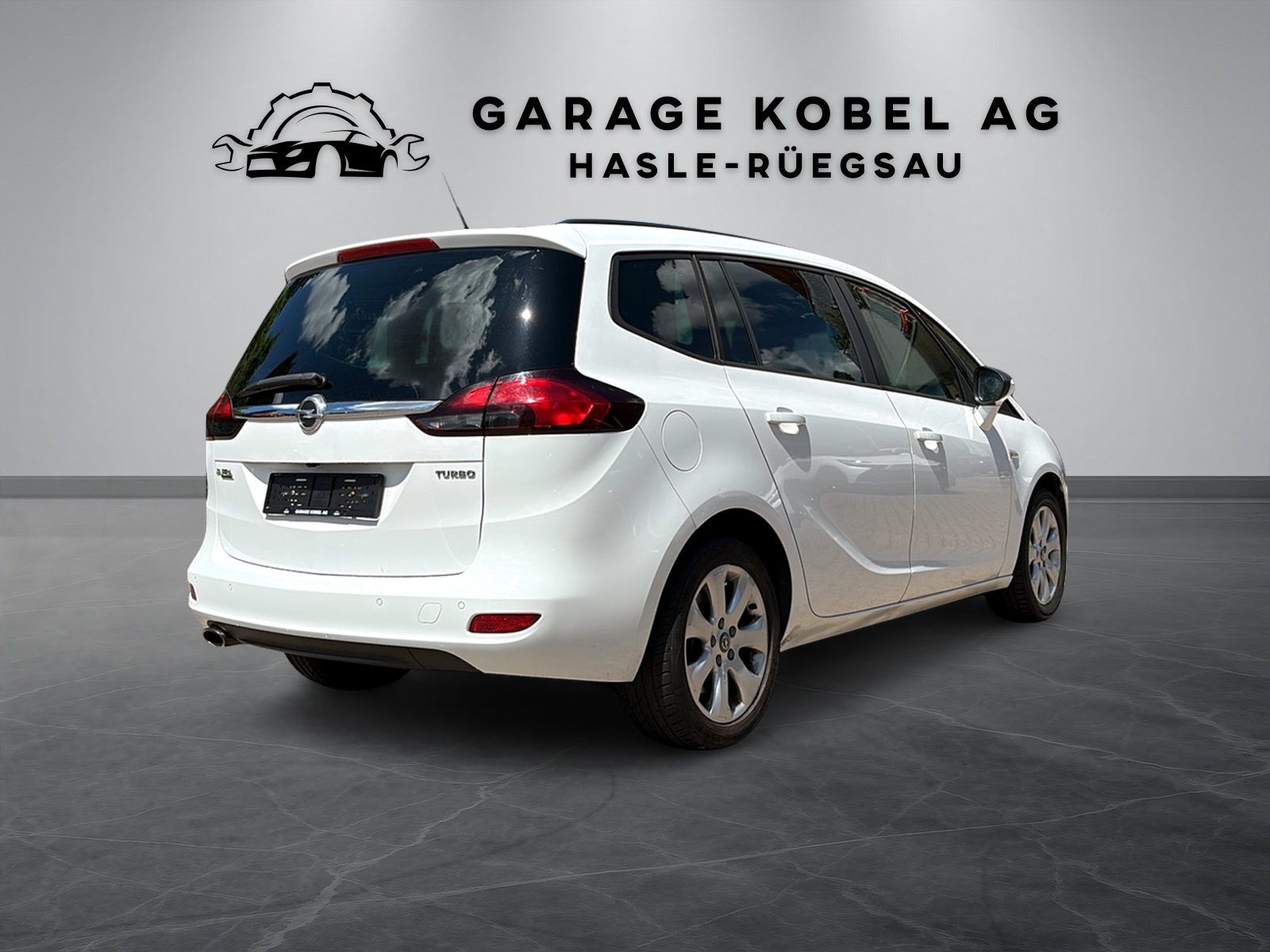 OPEL Zafira Tourer 1.6i 16V Turbo Cosmo Automatic-image-2