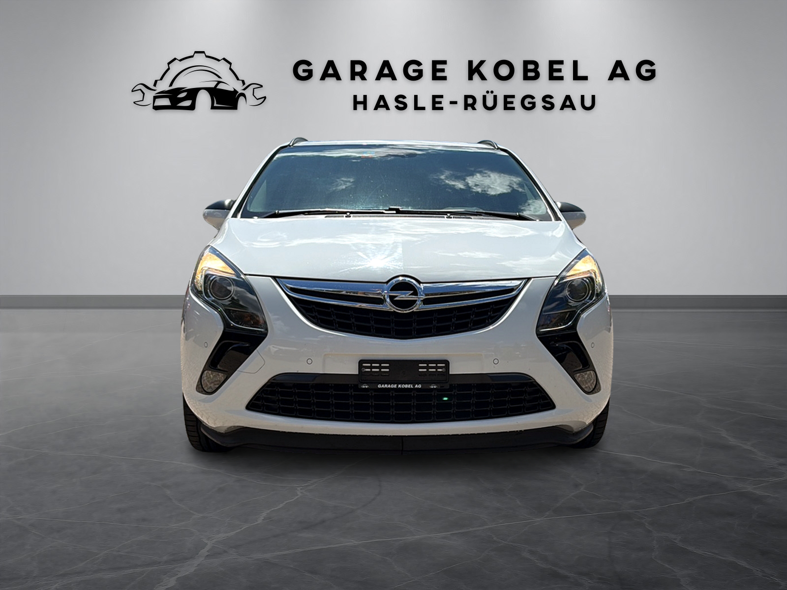 OPEL Zafira Tourer 1.6i 16V Turbo Cosmo Automatic-image-1