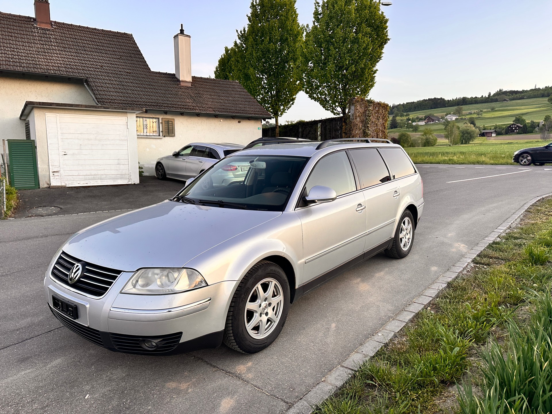 VW PASSAT-image-10