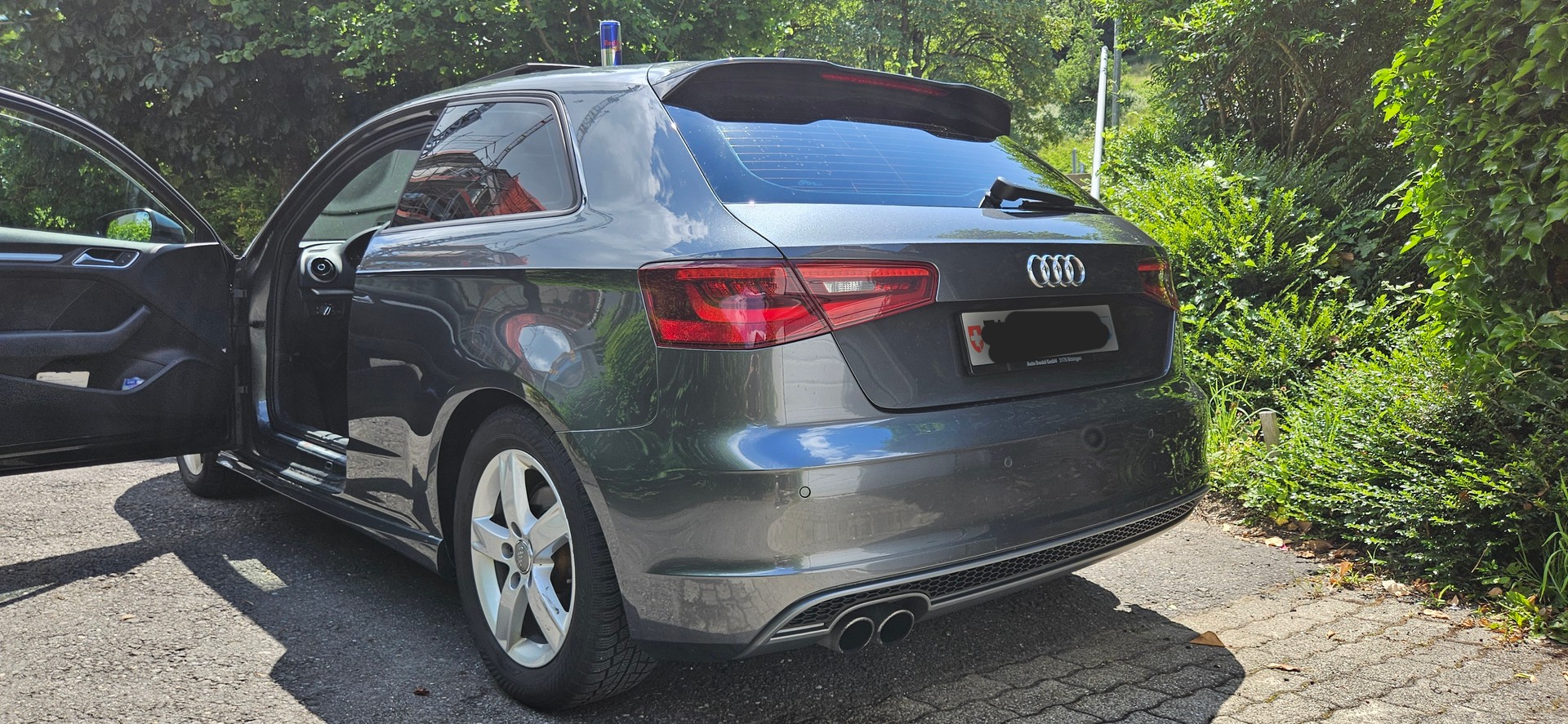 AUDI A3 1.8 T FSI Ambition. Quattro , S-Line, S-Tronic-image-1