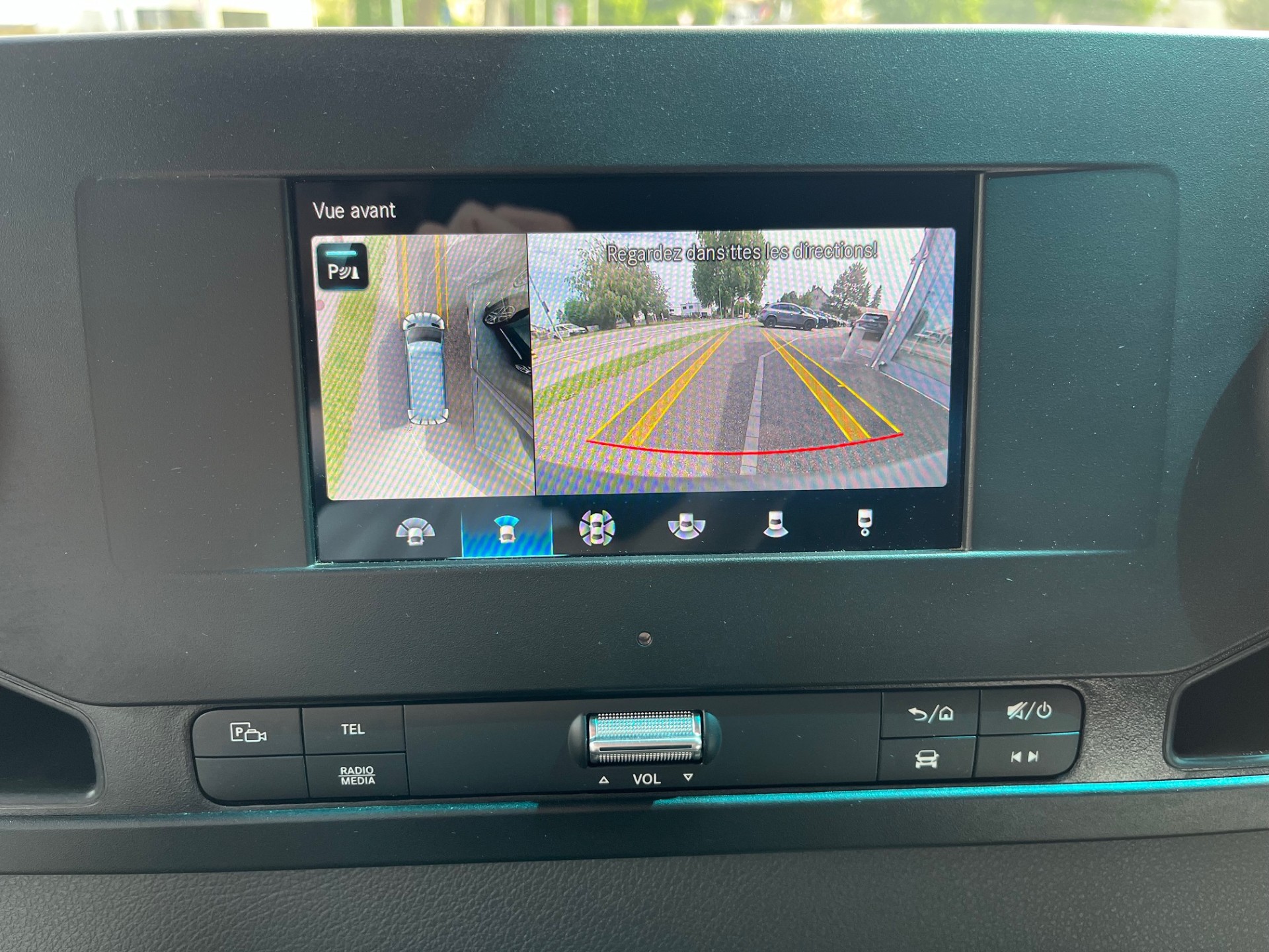 MERCEDES-BENZ Sprinter 319 CDI Standard-image-10