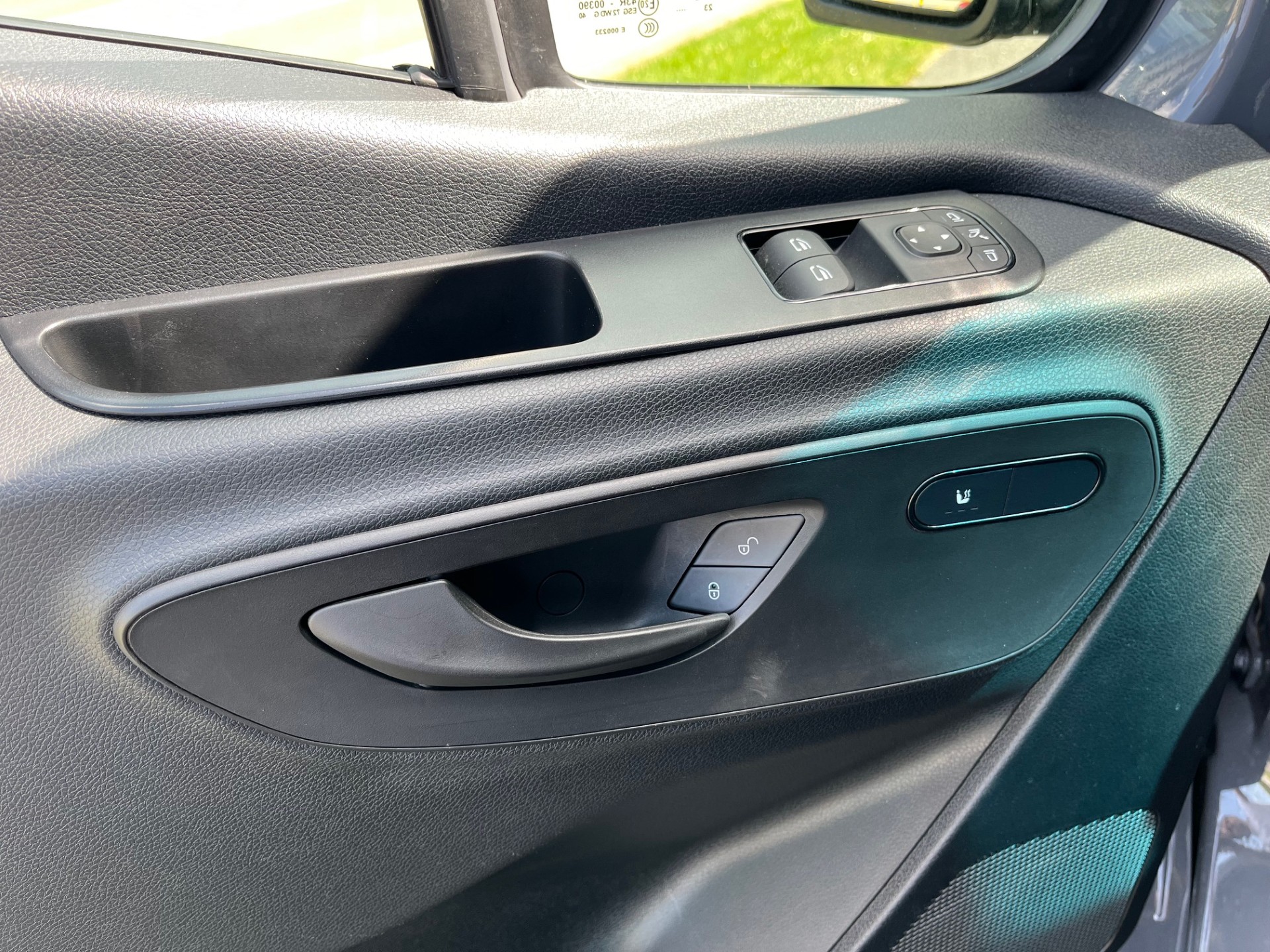 MERCEDES-BENZ Sprinter 319 CDI Standard-image-12