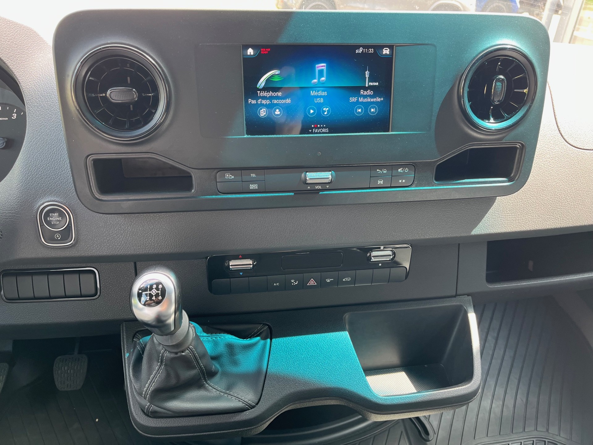 MERCEDES-BENZ Sprinter 319 CDI Standard-image-11