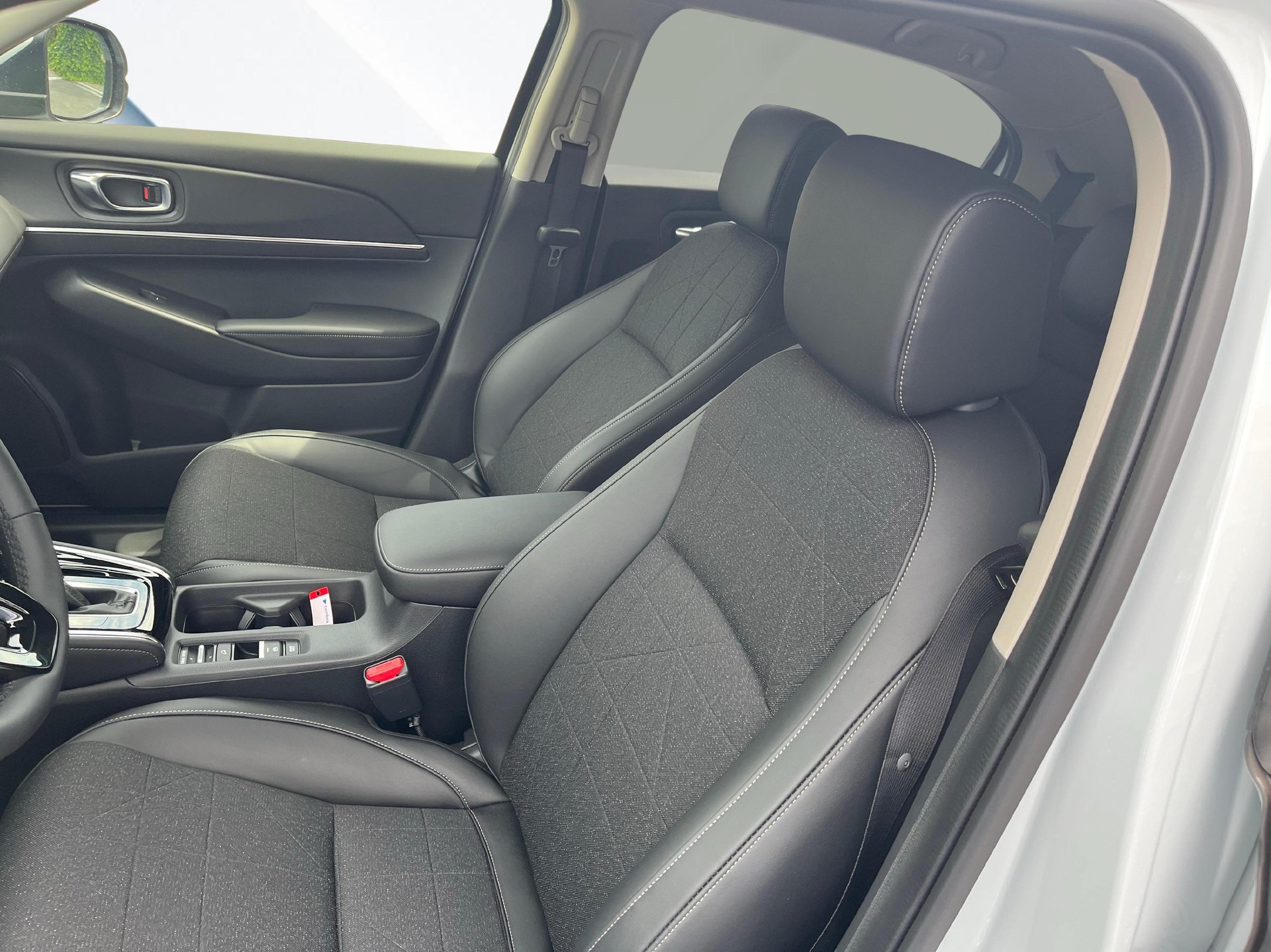 HONDA HR-V 1.5 i-MMD Advance vollhybrid mit Aktionsleasing 1.9%-image-9