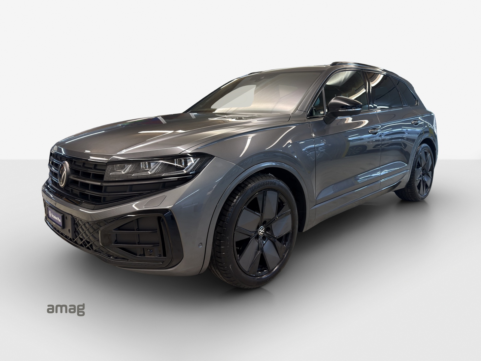 VW Touareg 3.0 TDI R-Line Tiptronic-image-0