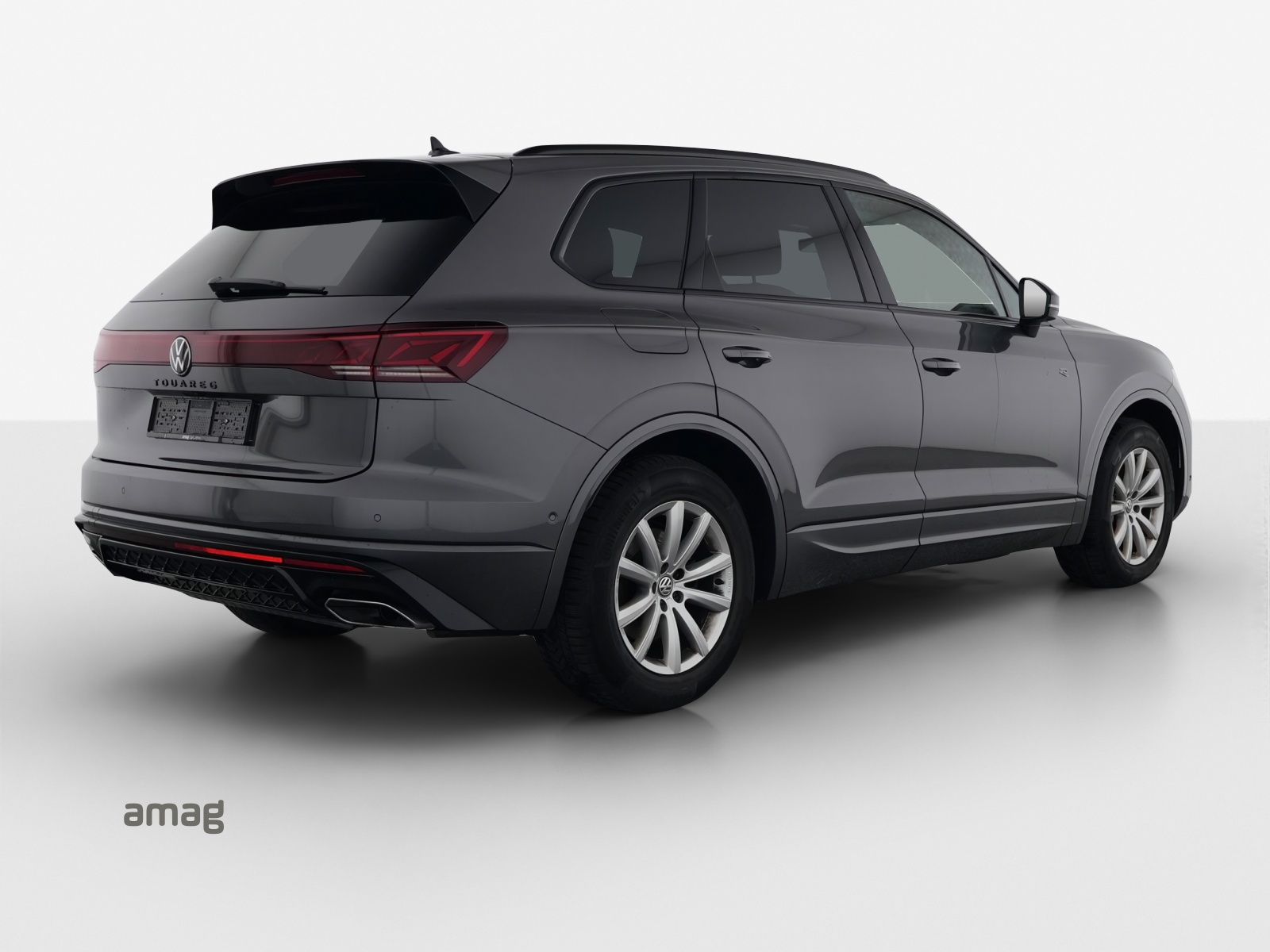 VW Touareg 3.0 TDI R-Line Tiptronic-image-3