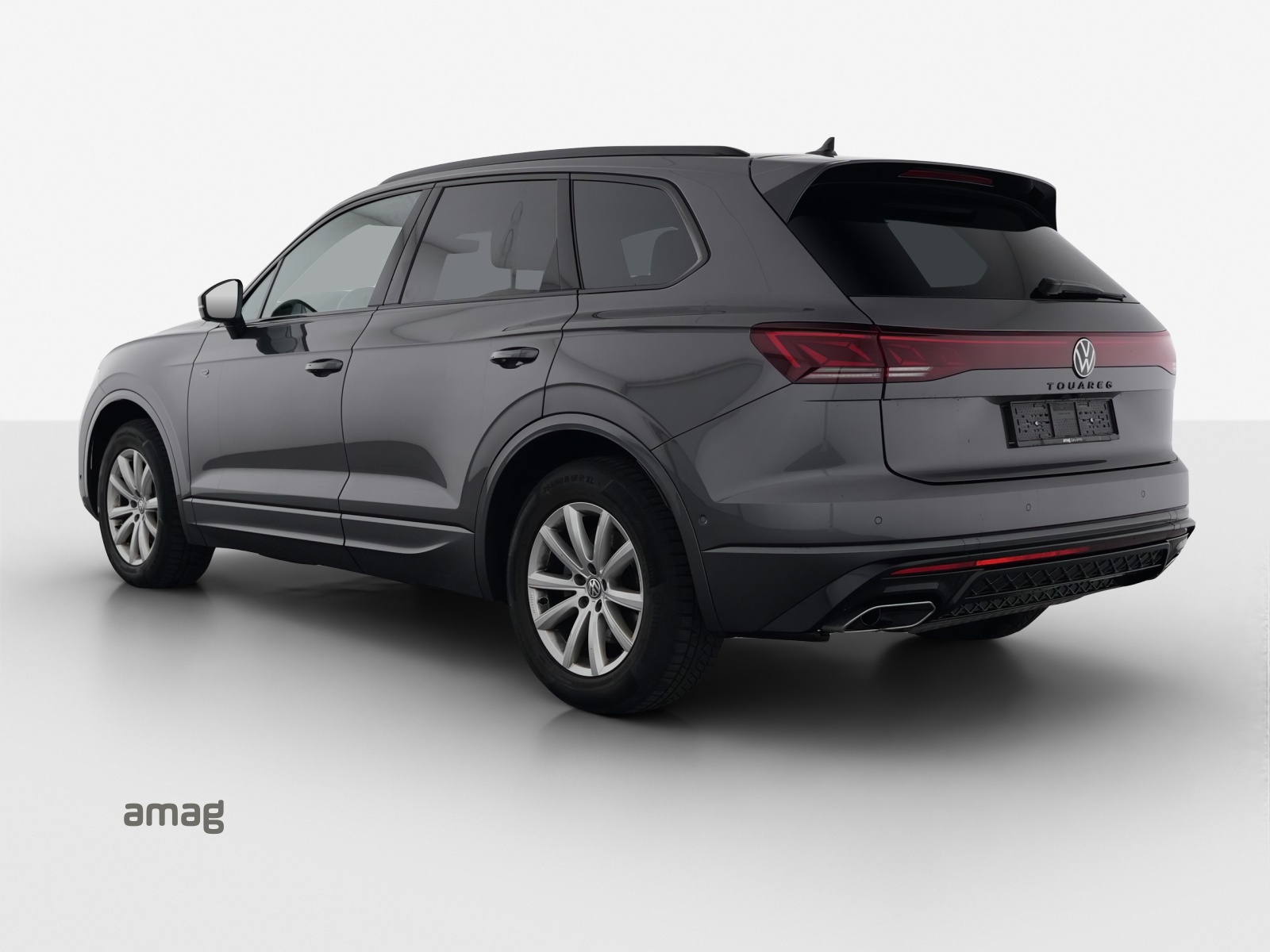 VW Touareg 3.0 TDI R-Line Tiptronic-image-2