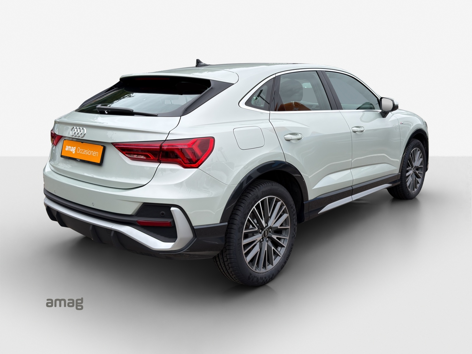 AUDI Q3 Sportback 35 TFSI S line Attraction S-tronic-image-4