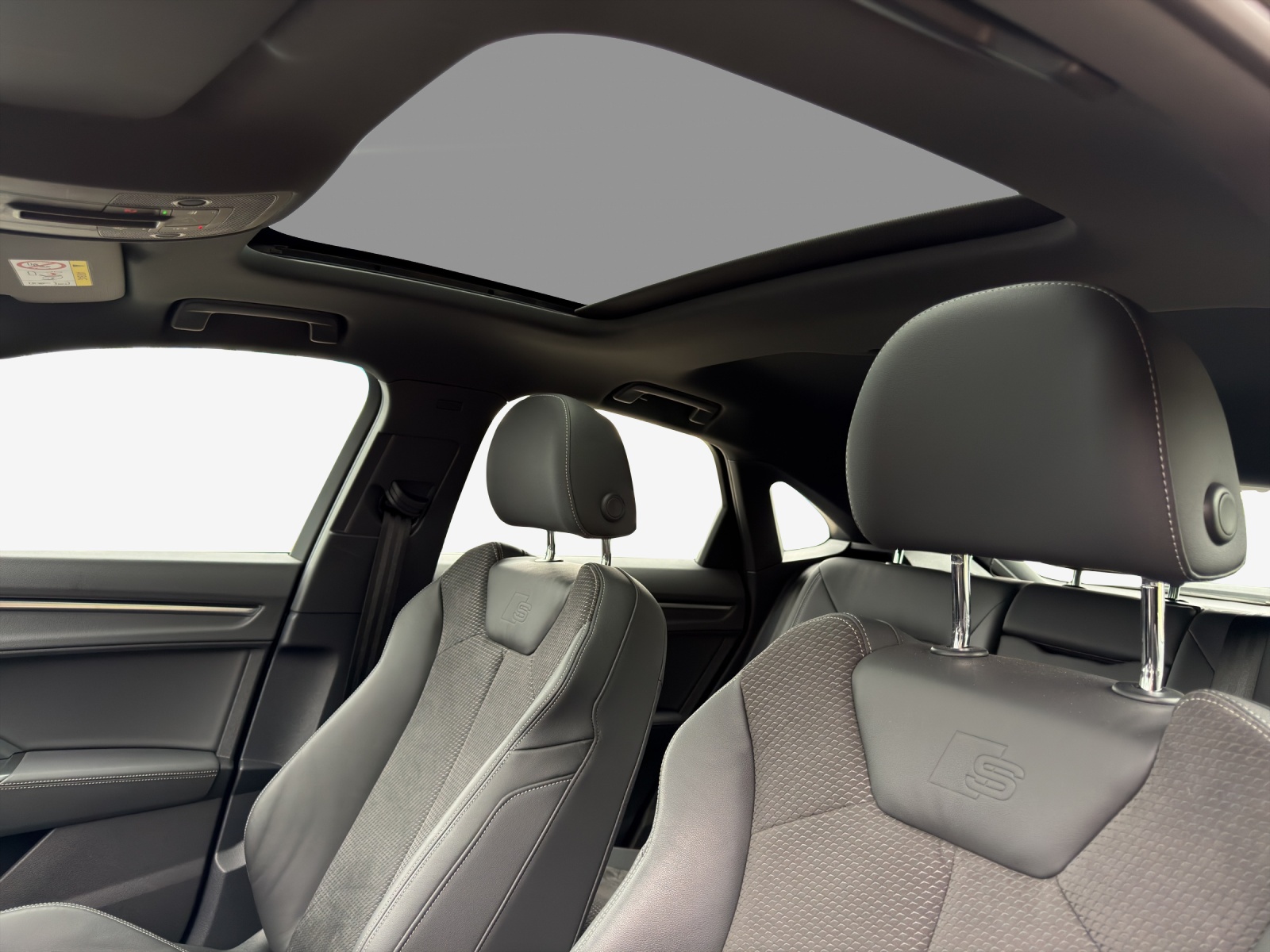 AUDI Q3 Sportback 35 TFSI S line Attraction S-tronic-image-15