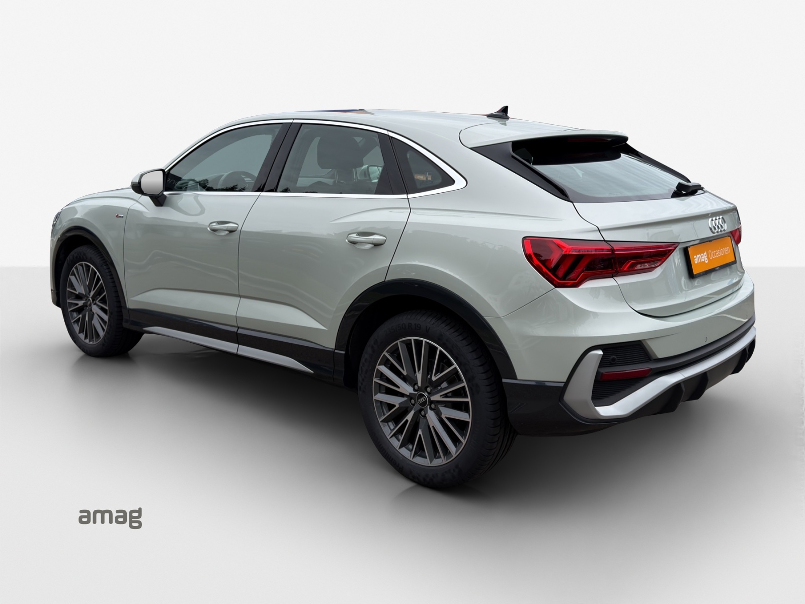 AUDI Q3 Sportback 35 TFSI S line Attraction S-tronic-image-2