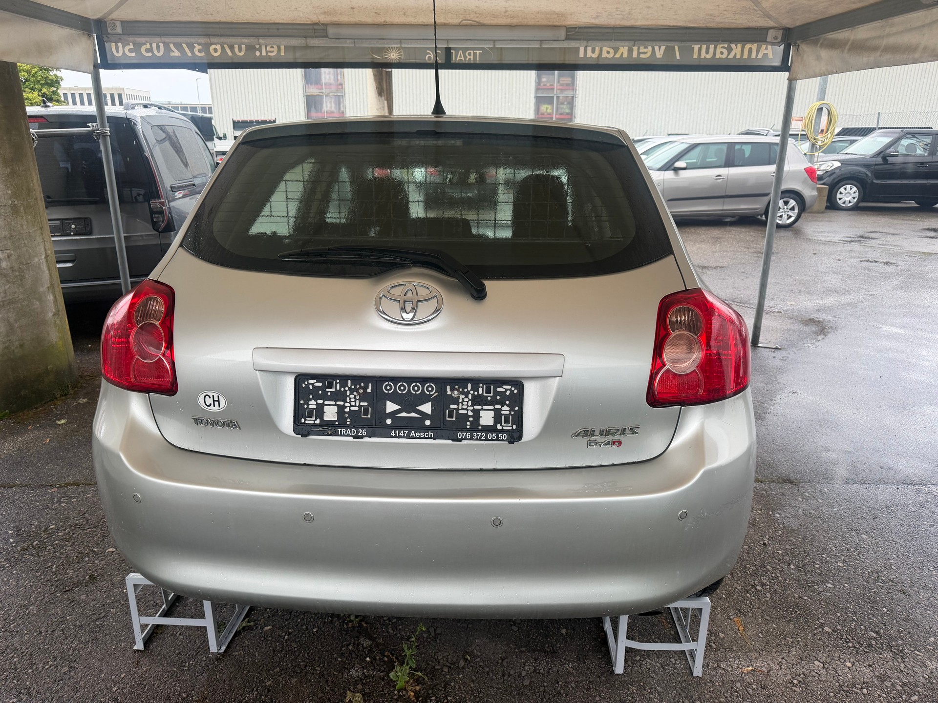 TOYOTA Auris 2.0 D-4D Linea Luna-image-4