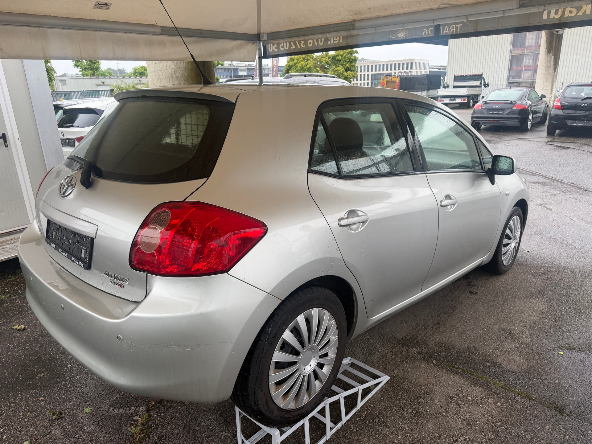 TOYOTA Auris 2.0 D-4D Linea Luna-image-6