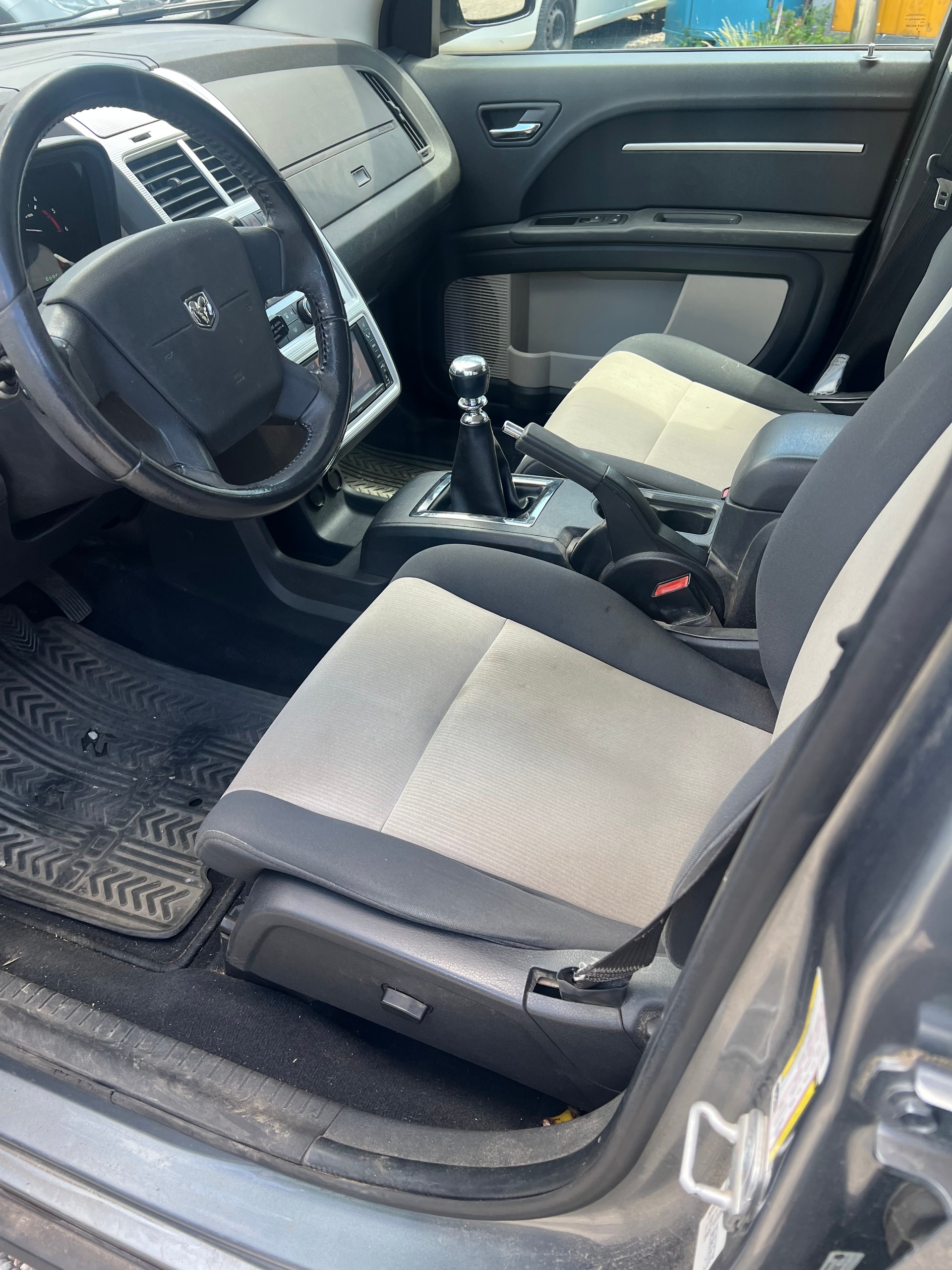 DODGE Journey 2.0 CRD SXT-image-5