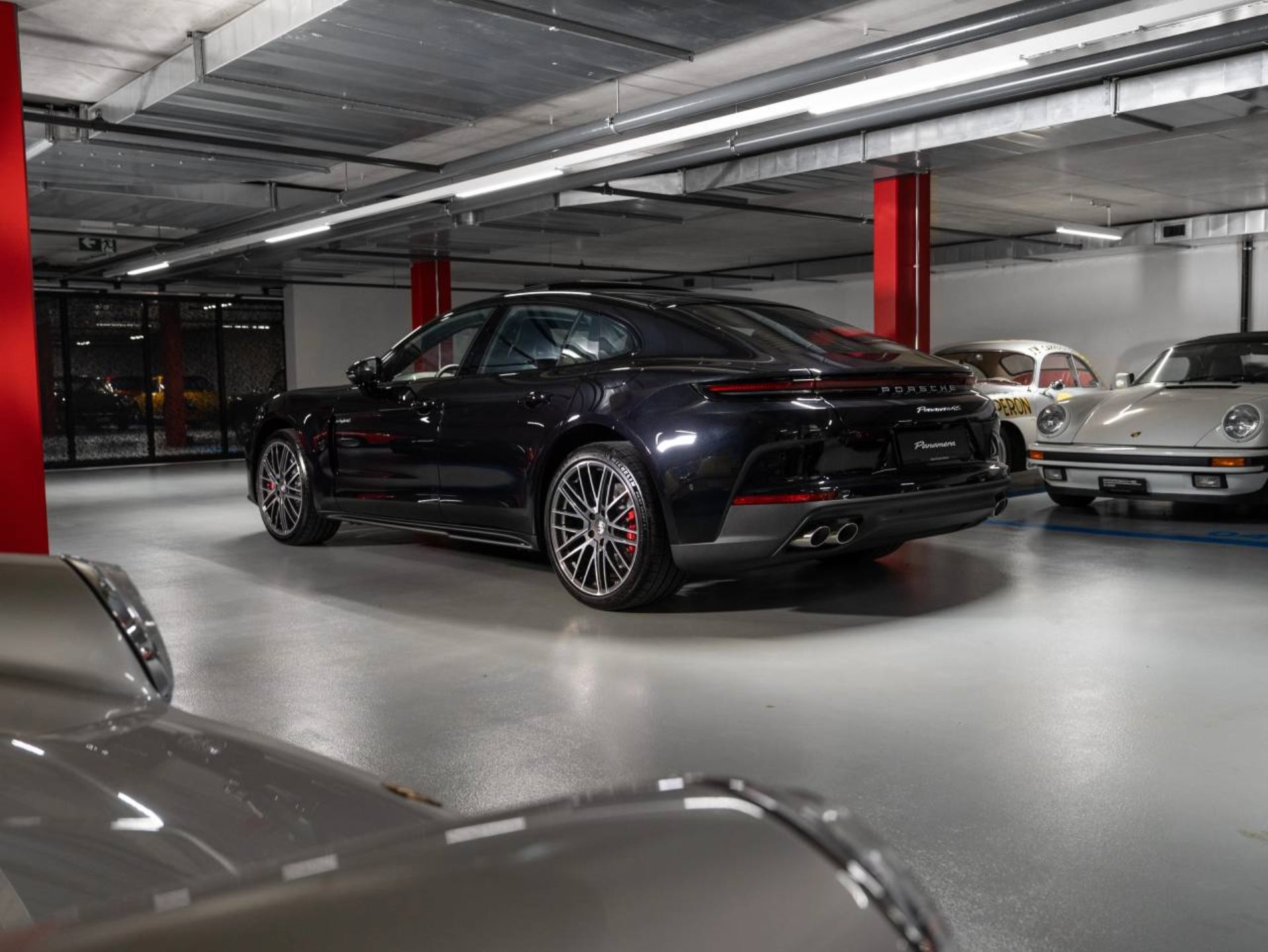 PORSCHE Panamera 4S E-Hybrid-image-1