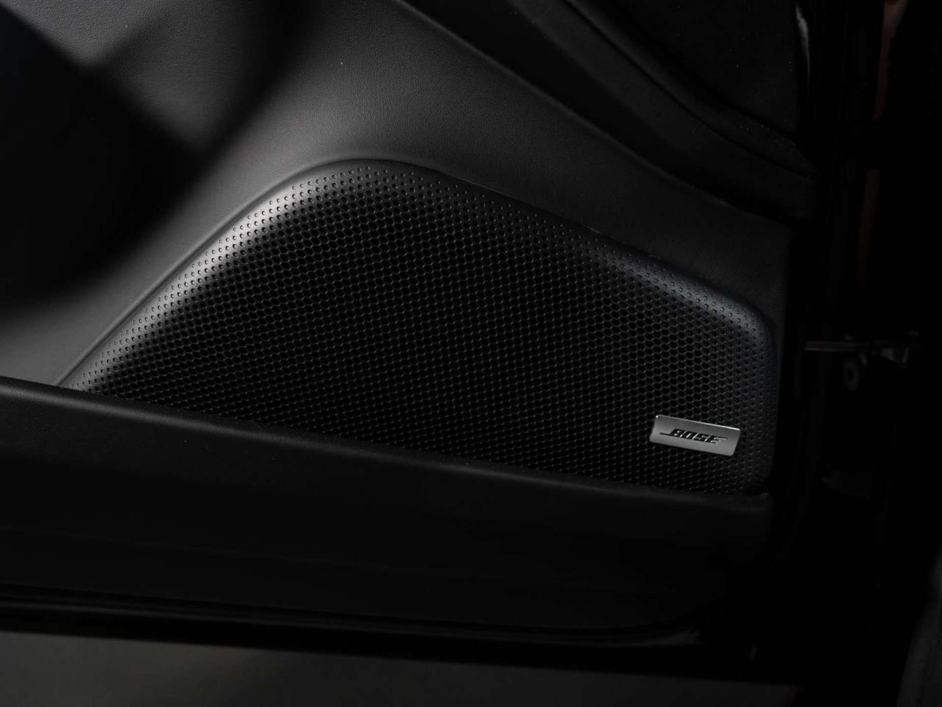 PORSCHE Panamera 4S E-Hybrid-image-16