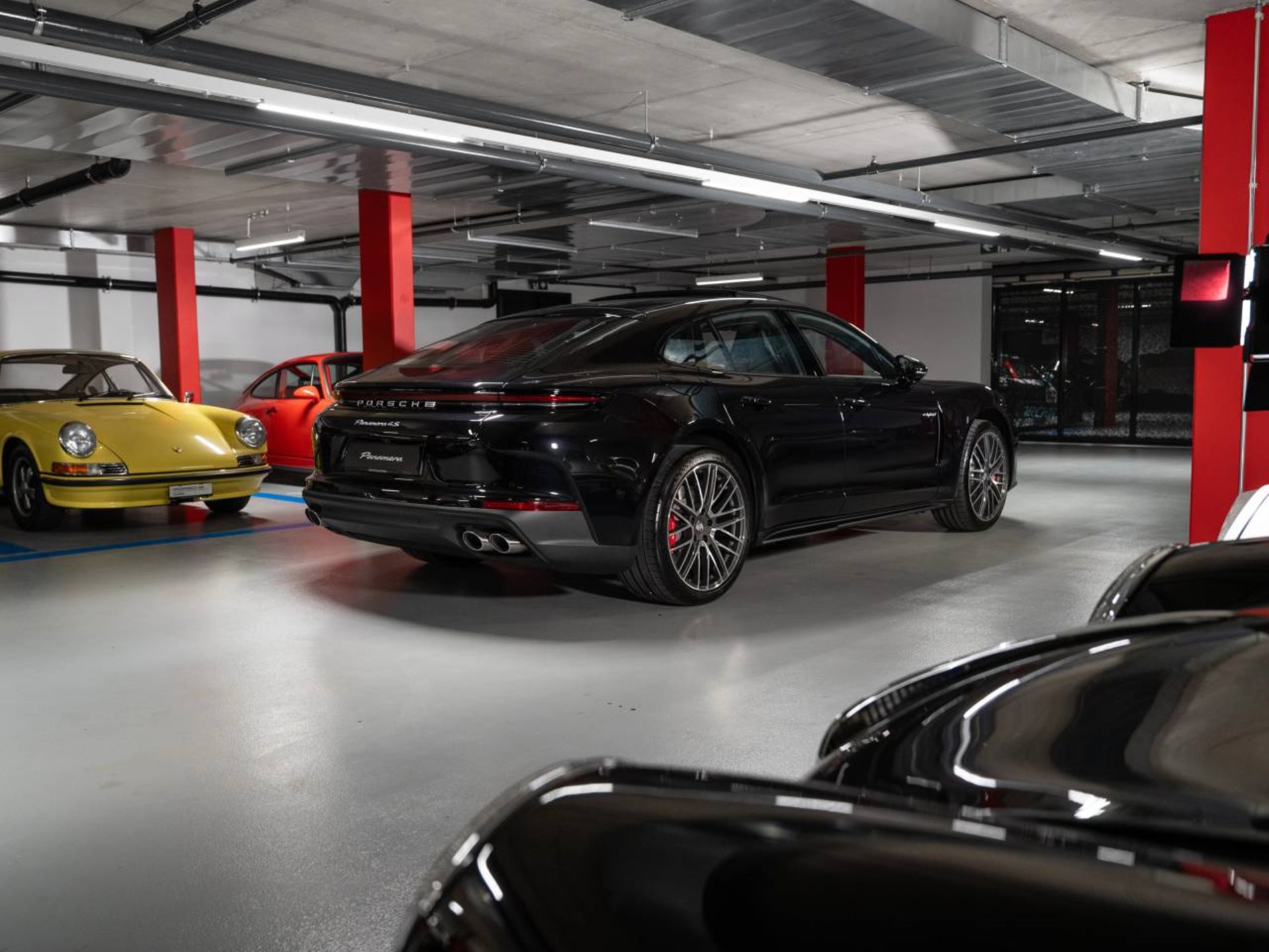 PORSCHE Panamera 4S E-Hybrid-image-7