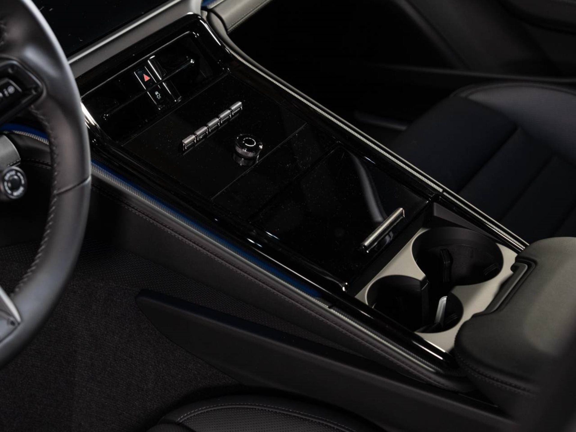 PORSCHE Panamera 4S E-Hybrid-image-13