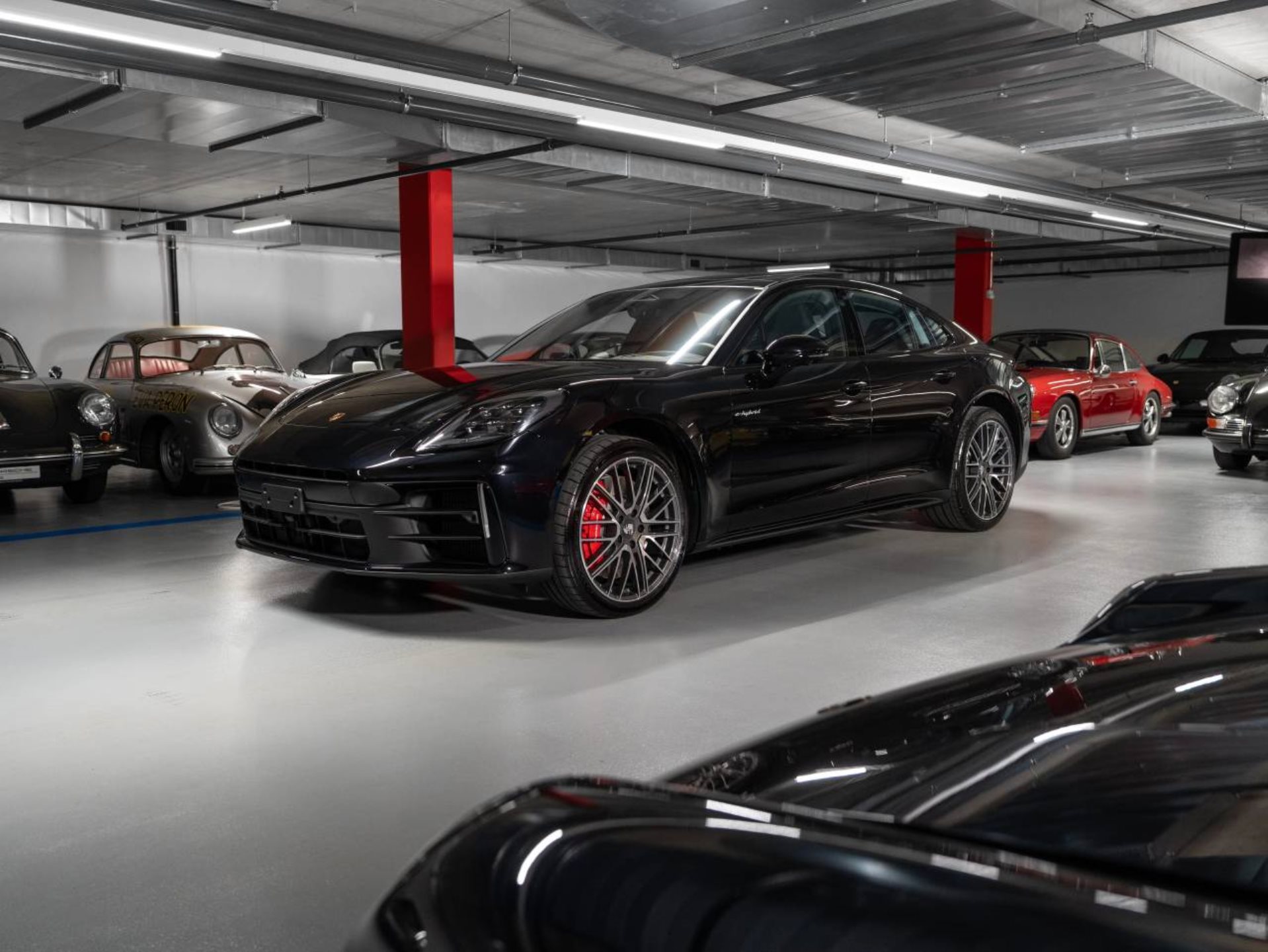 PORSCHE Panamera 4S E-Hybrid-image-0