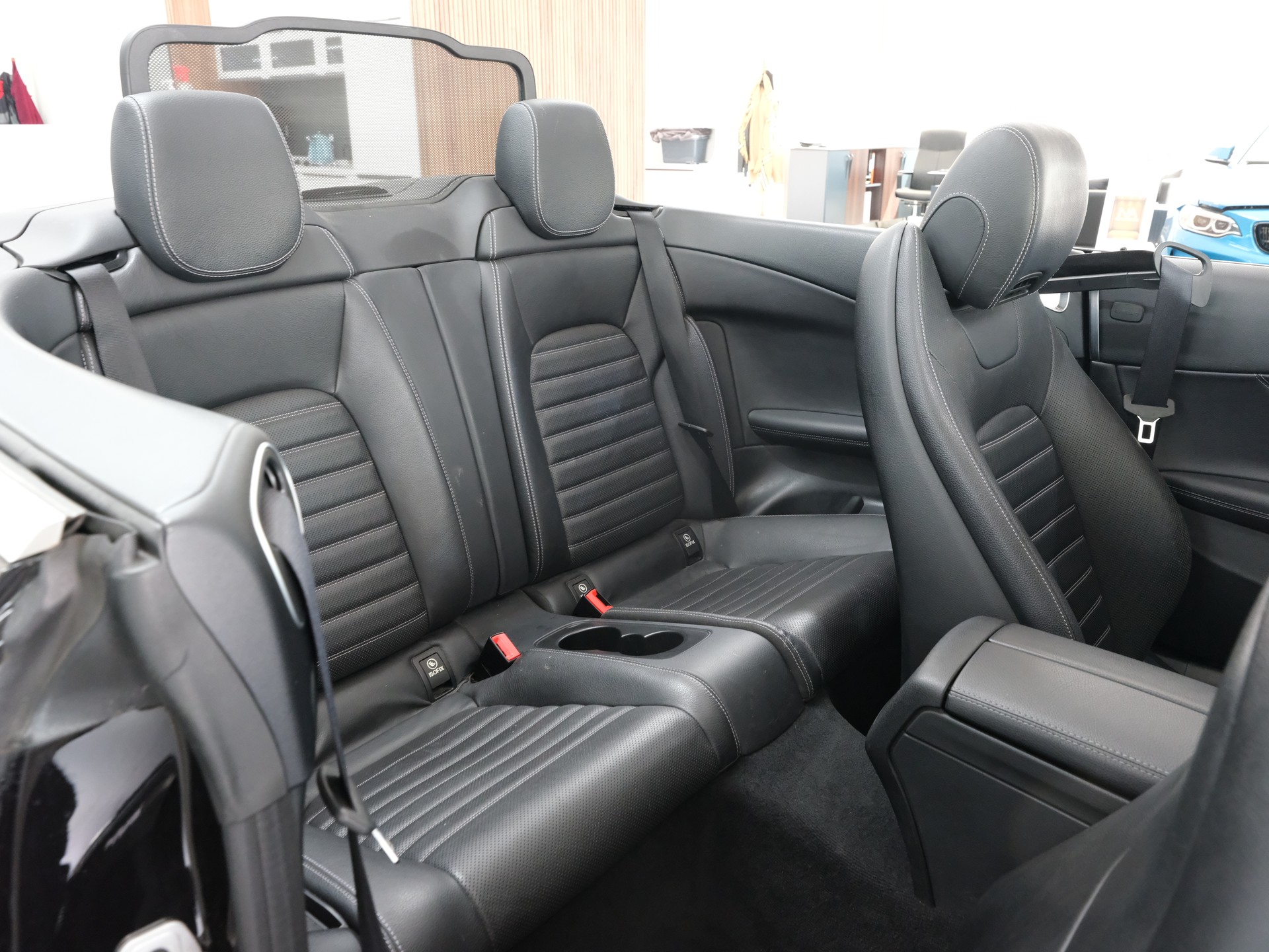MERCEDES-BENZ C 180 Cabriolet AMG Line 9G-Tronig *Nackenheizung* *Rückfahrkamera* *Sitzlüftung/Heizung*-image-27
