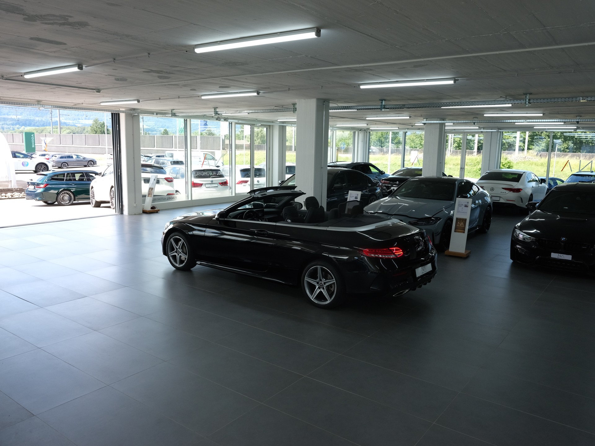 MERCEDES-BENZ C 180 Cabriolet AMG Line 9G-Tronig *Nackenheizung* *Rückfahrkamera* *Sitzlüftung/Heizung*-image-16