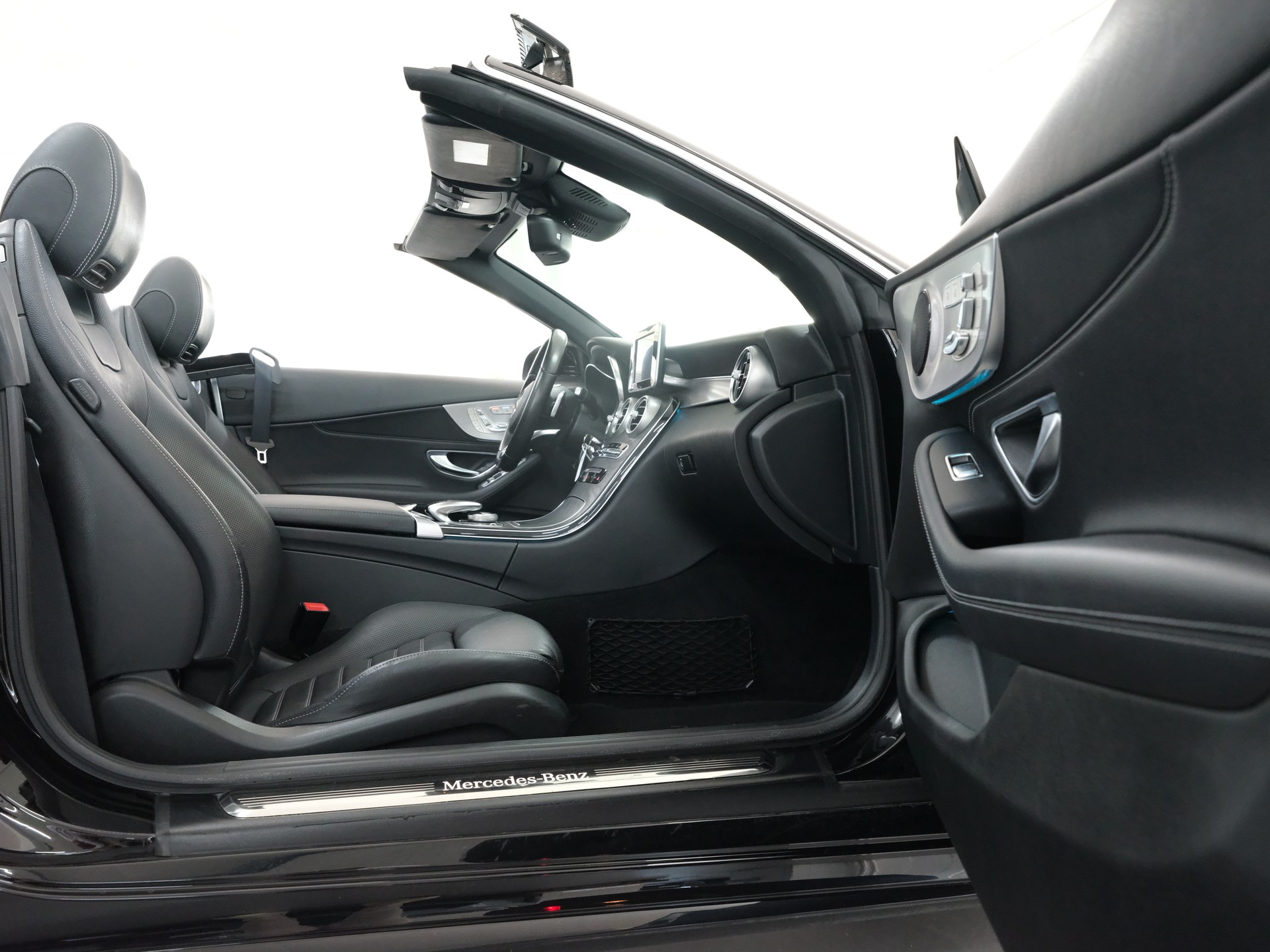 MERCEDES-BENZ C 180 Cabriolet AMG Line 9G-Tronig *Nackenheizung* *Rückfahrkamera* *Sitzlüftung/Heizung*-image-25