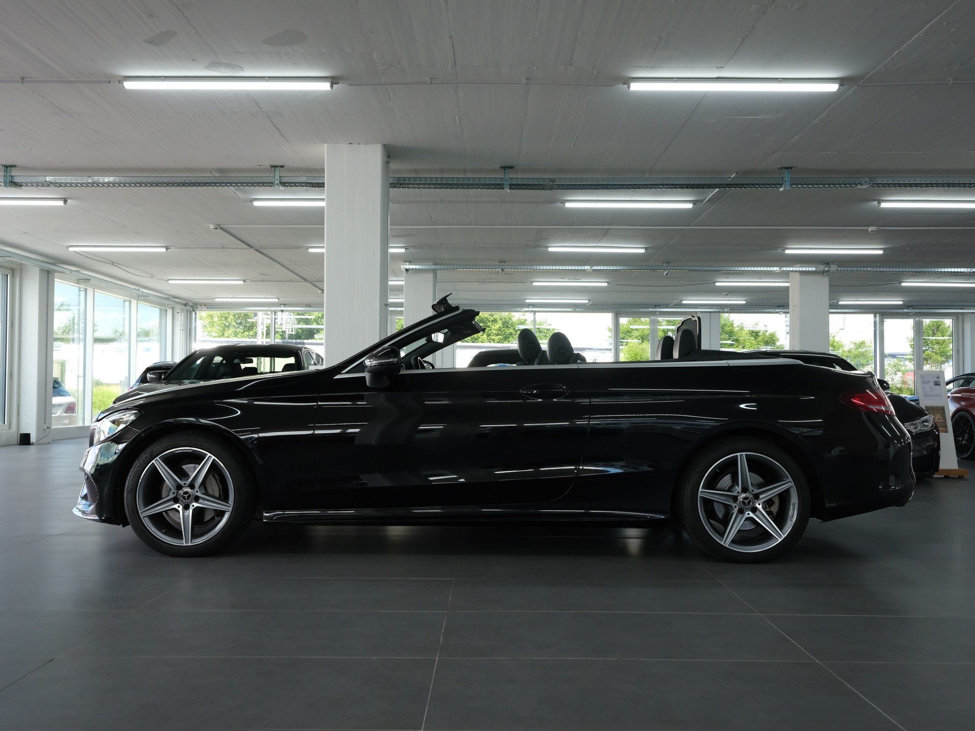 MERCEDES-BENZ C 180 Cabriolet AMG Line 9G-Tronig *Nackenheizung* *Rückfahrkamera* *Sitzlüftung/Heizung*-image-5
