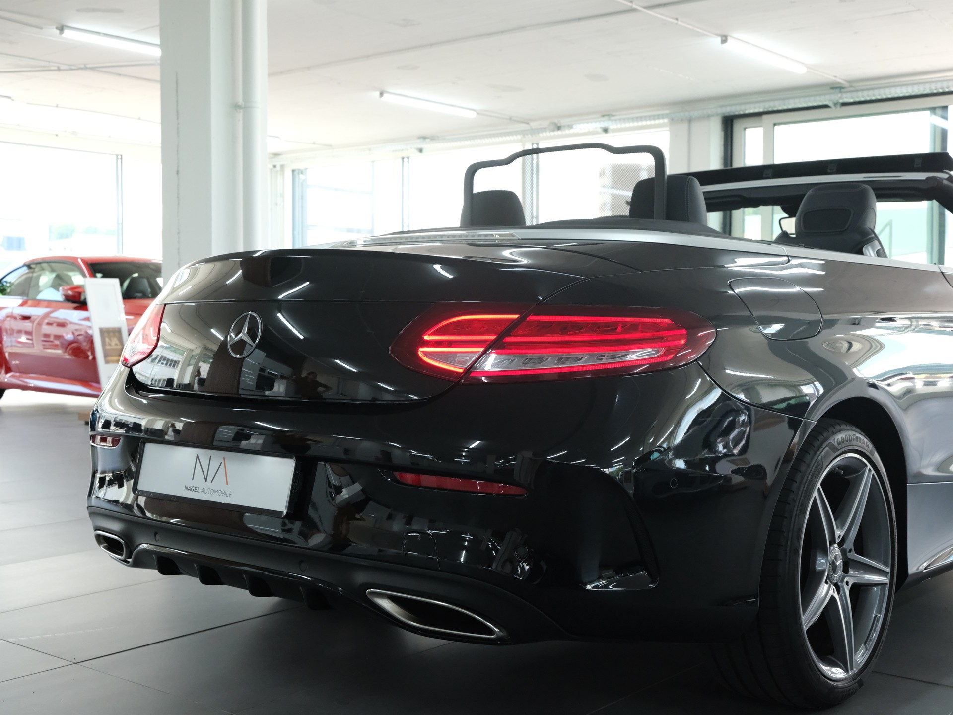 MERCEDES-BENZ C 180 Cabriolet AMG Line 9G-Tronig *Nackenheizung* *Rückfahrkamera* *Sitzlüftung/Heizung*-image-14